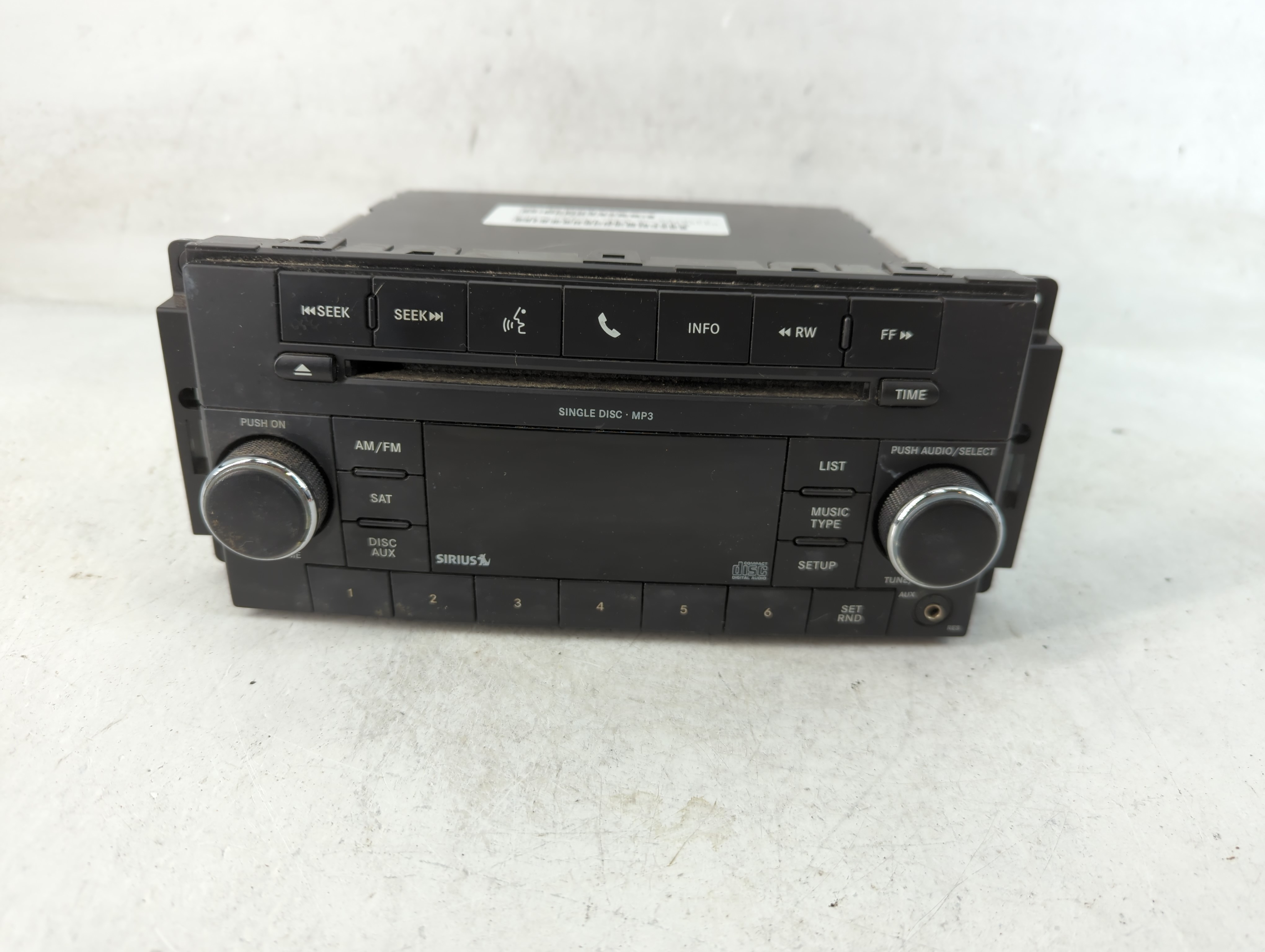 Picture of 2009-2011 Chrysler Town & Country Am Fm Cd Player Radio Receiver 800797