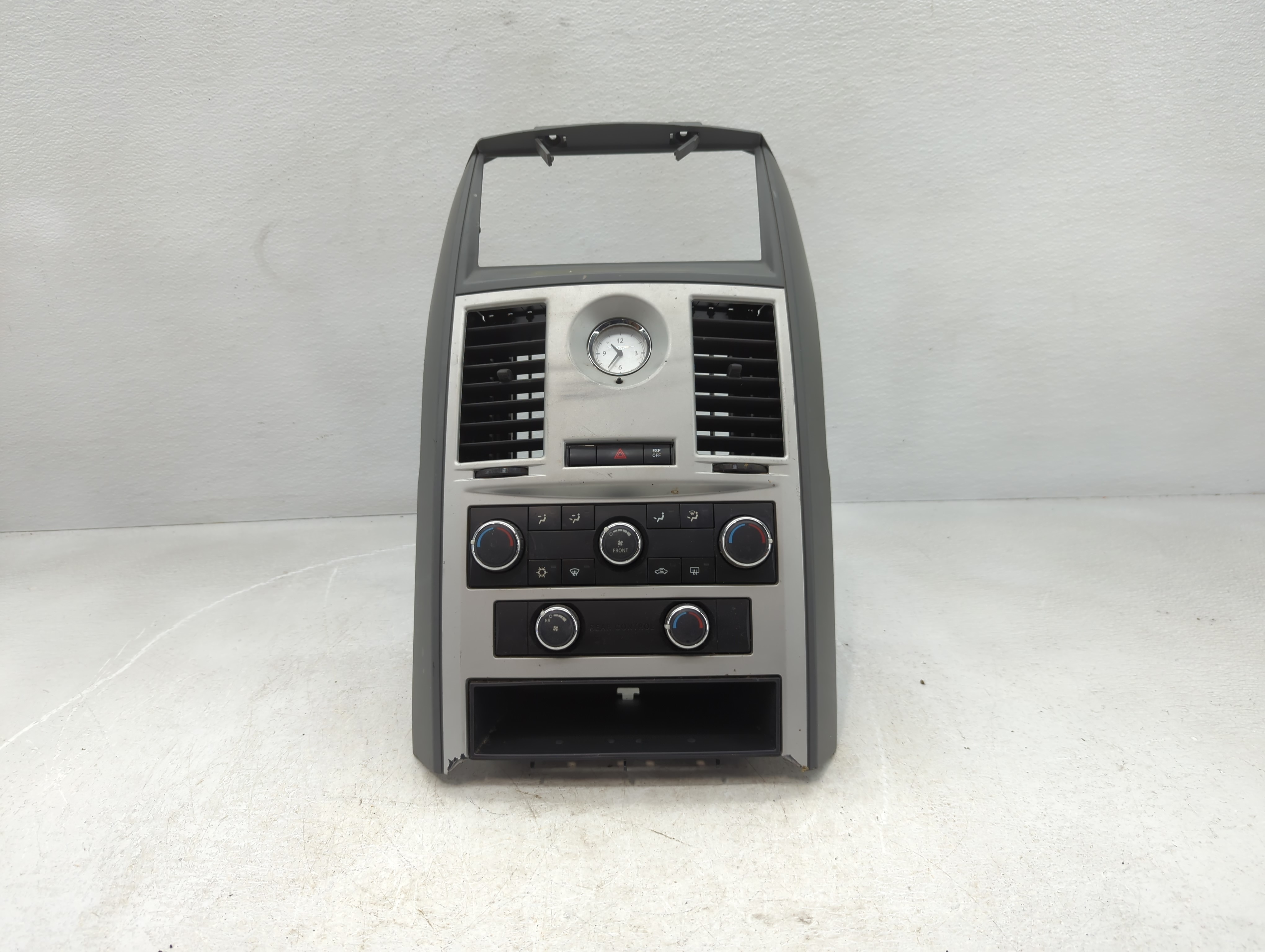 Picture of Chrysler Town & Country Ac Heater Climate Control P55111805aj A 800826