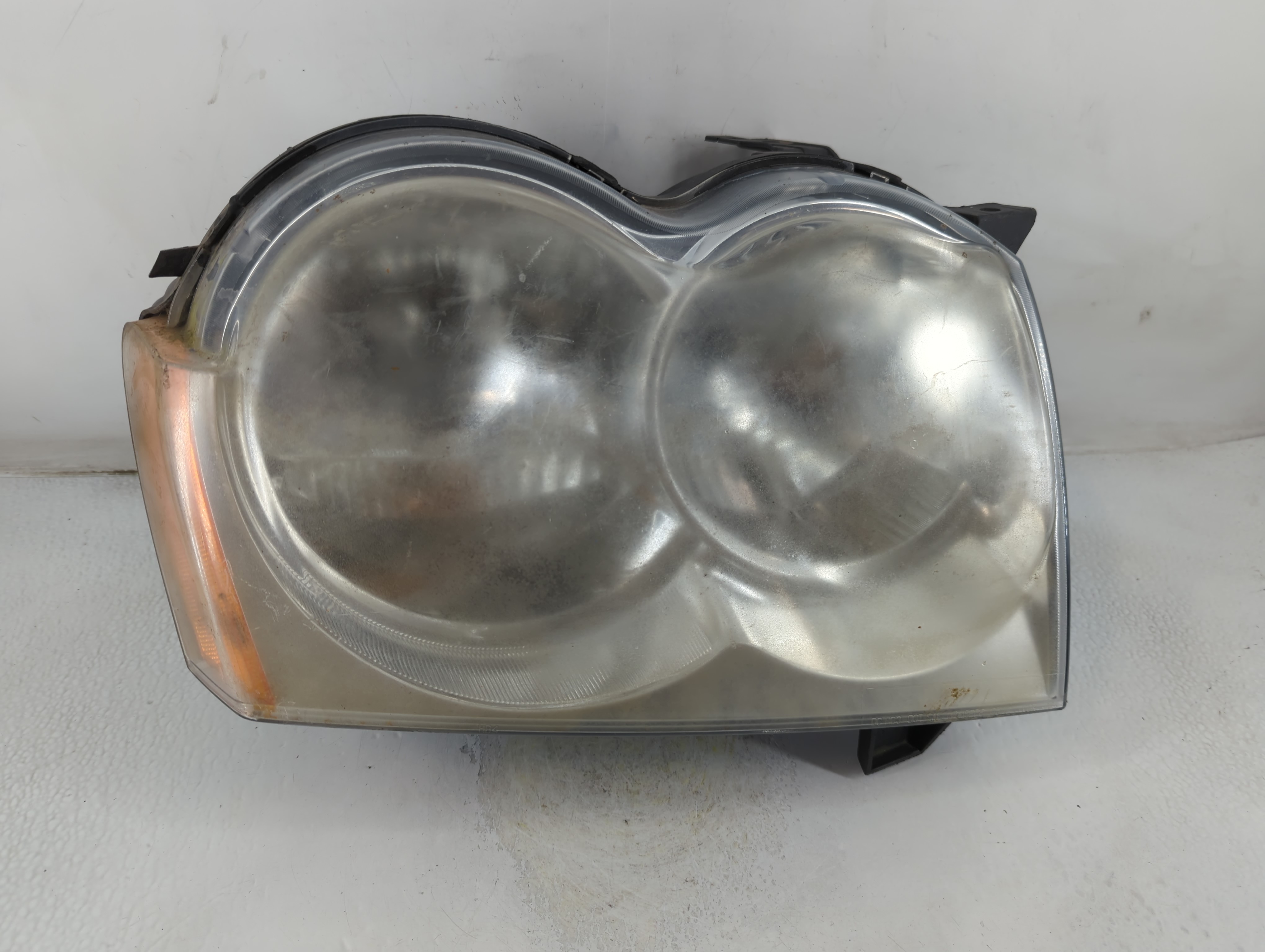 2005 Jeep Grand Cherokee Passenger Right Oem Head Light Headlight Lamp 800926 - Oemusedautoparts1.com