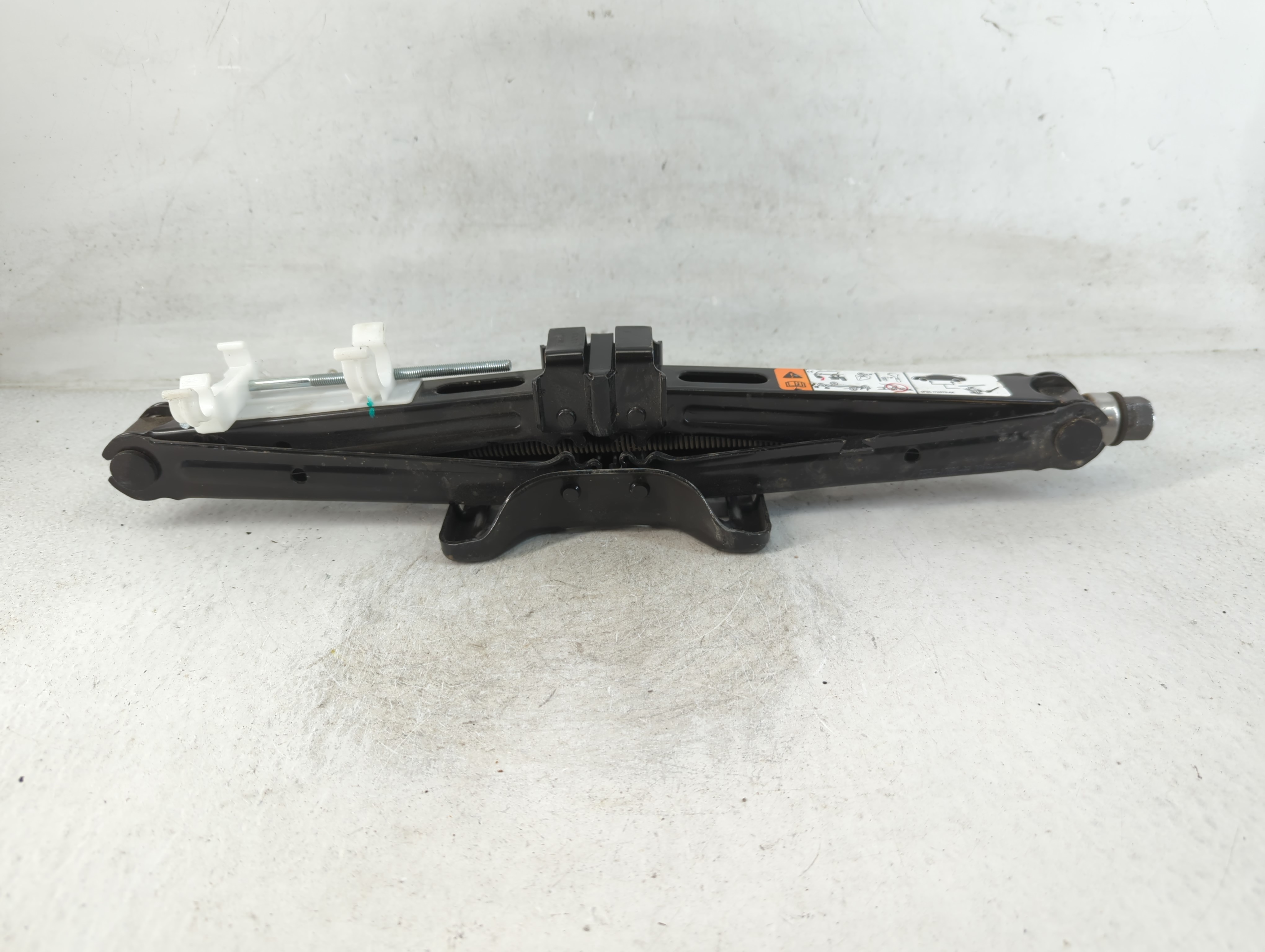 2014 Chevrolet Equinox Spare Scissor Car Jack 801249 - Oemusedautoparts1.com