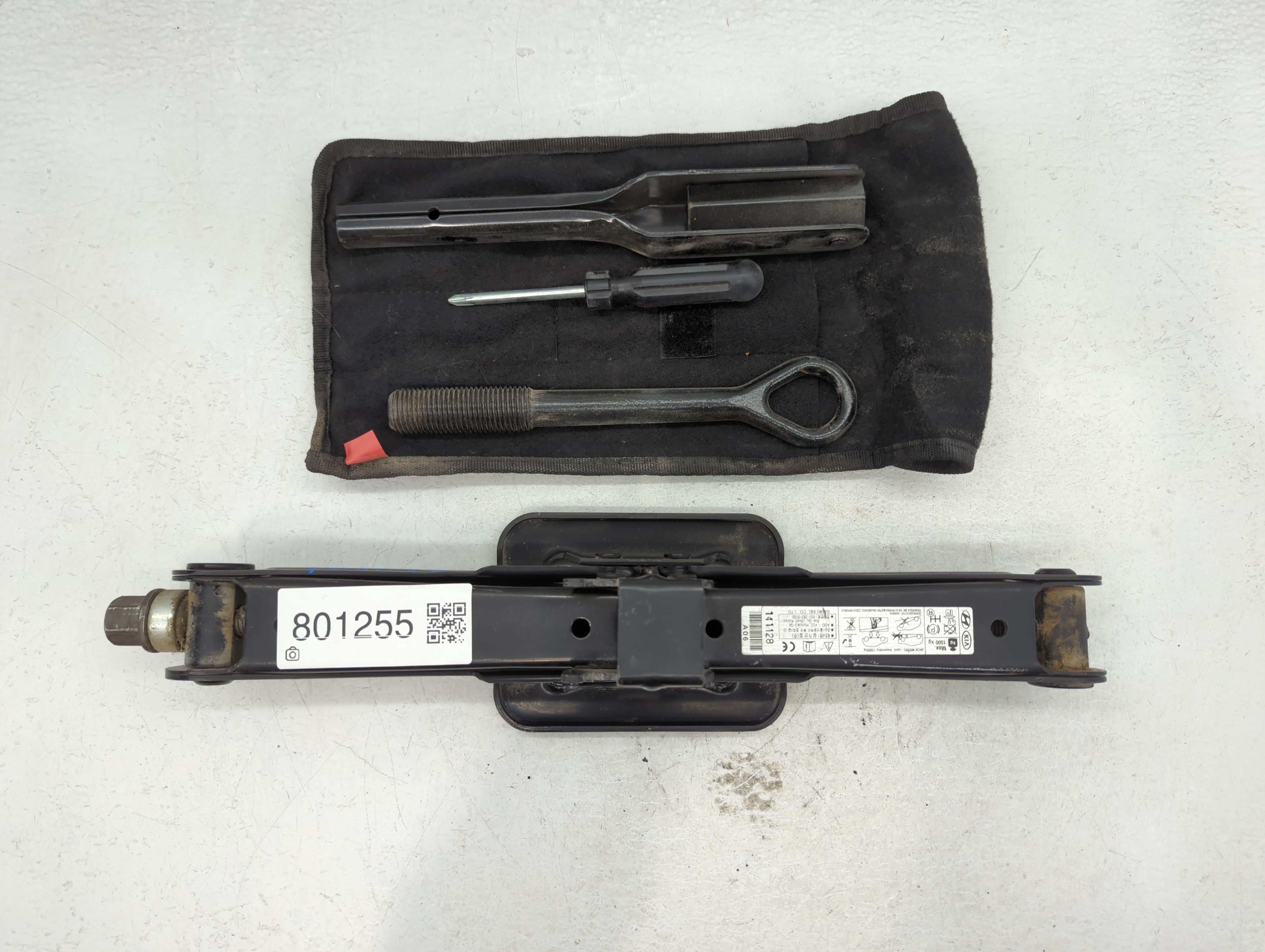 Picture of 2016 Kia Sedona Spare Scissor Car Jack 801255