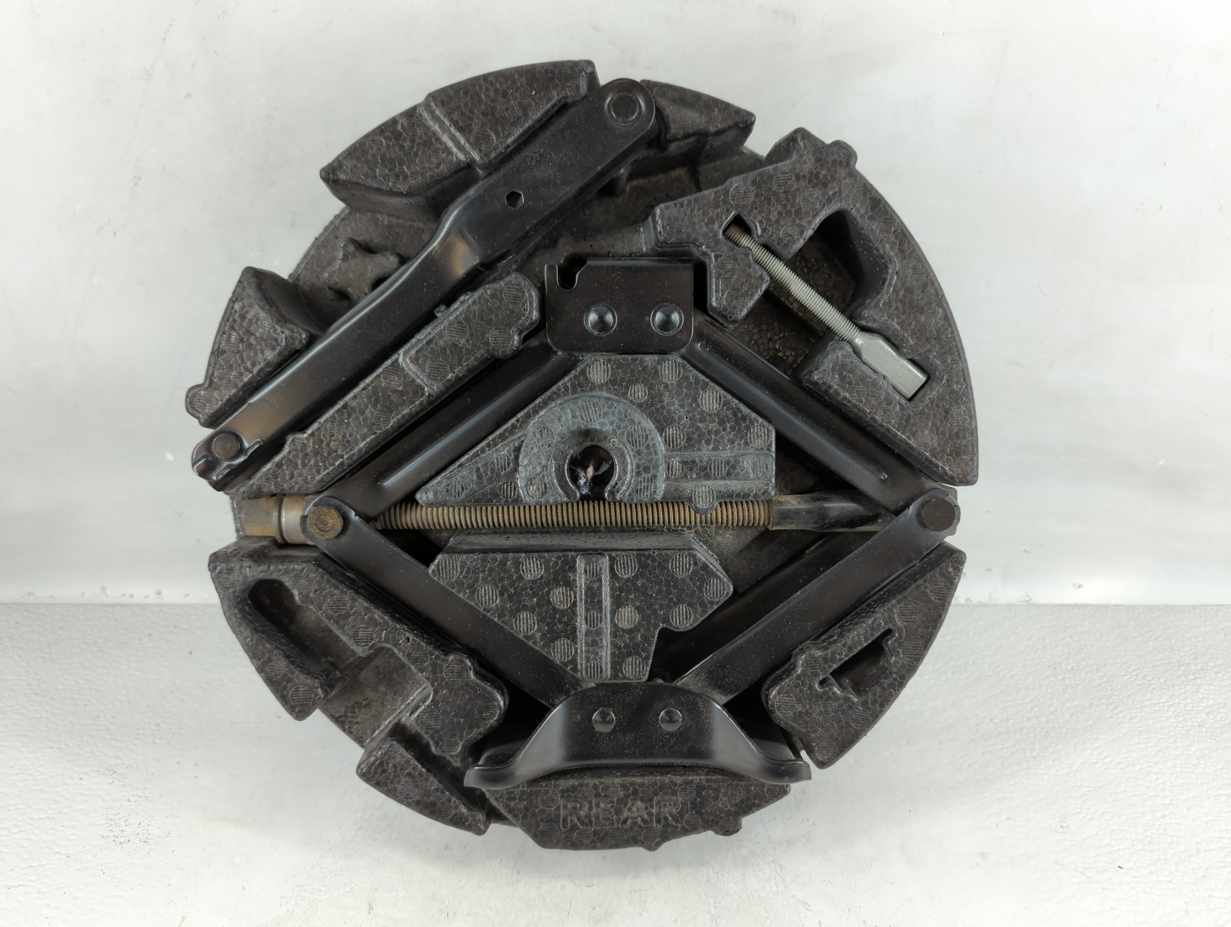 2018 Chevrolet Malibu Spare Scissor Car Jack 801271 - Oemusedautoparts1.com