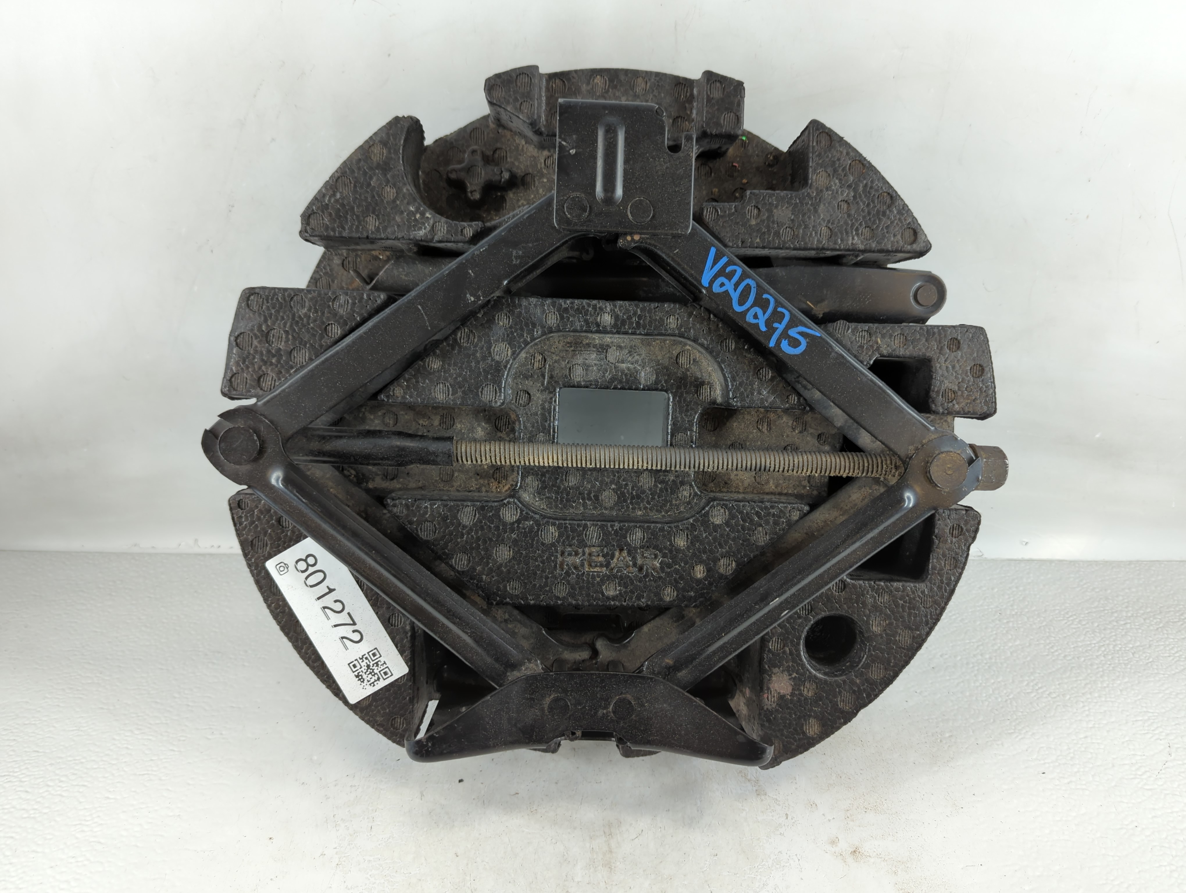 2017 Gmc Acadia Spare Scissor Car Jack 801272 - Oemusedautoparts1.com