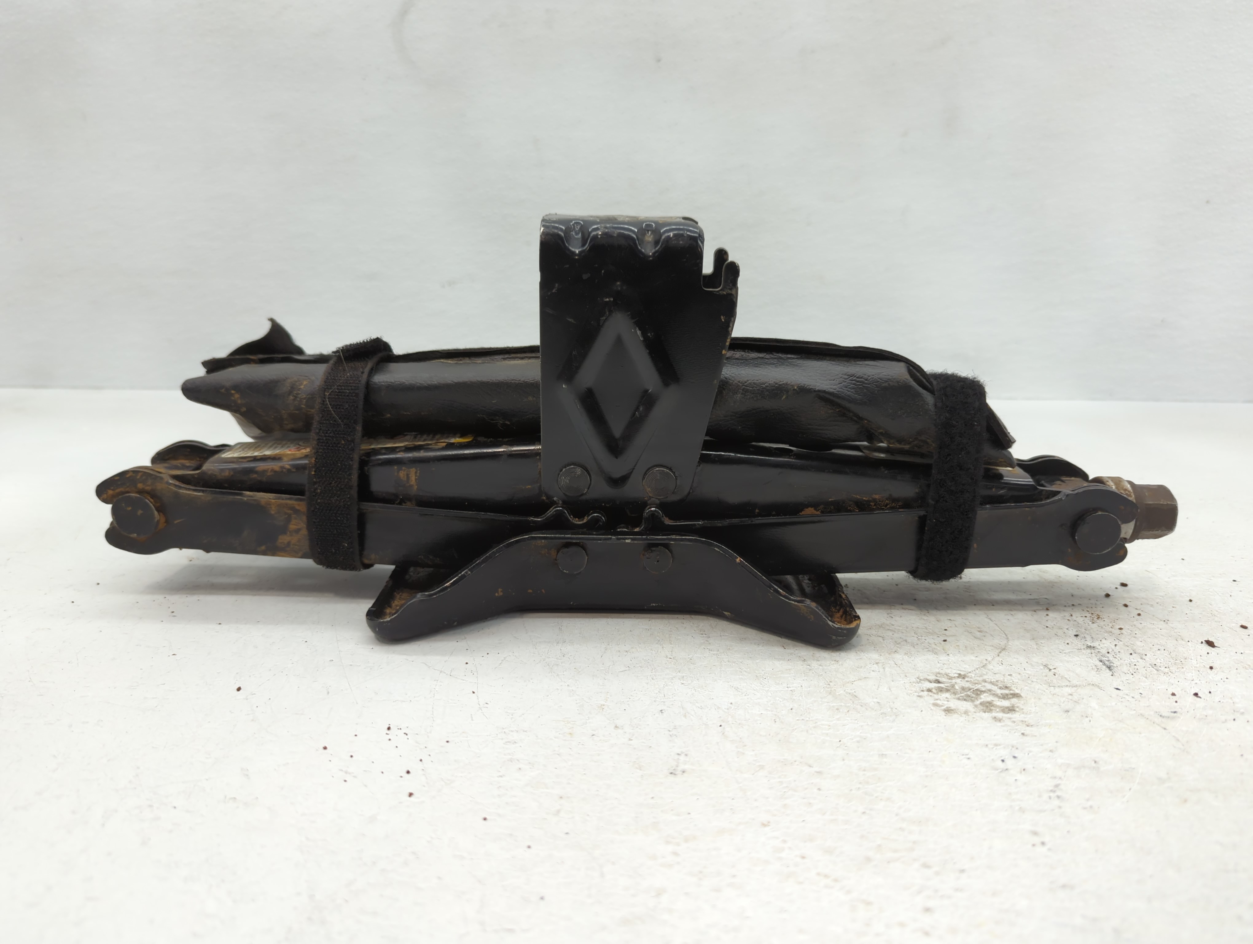 2012 Chevrolet Traverse Spare Scissor Car Jack 801273 - Oemusedautoparts1.com