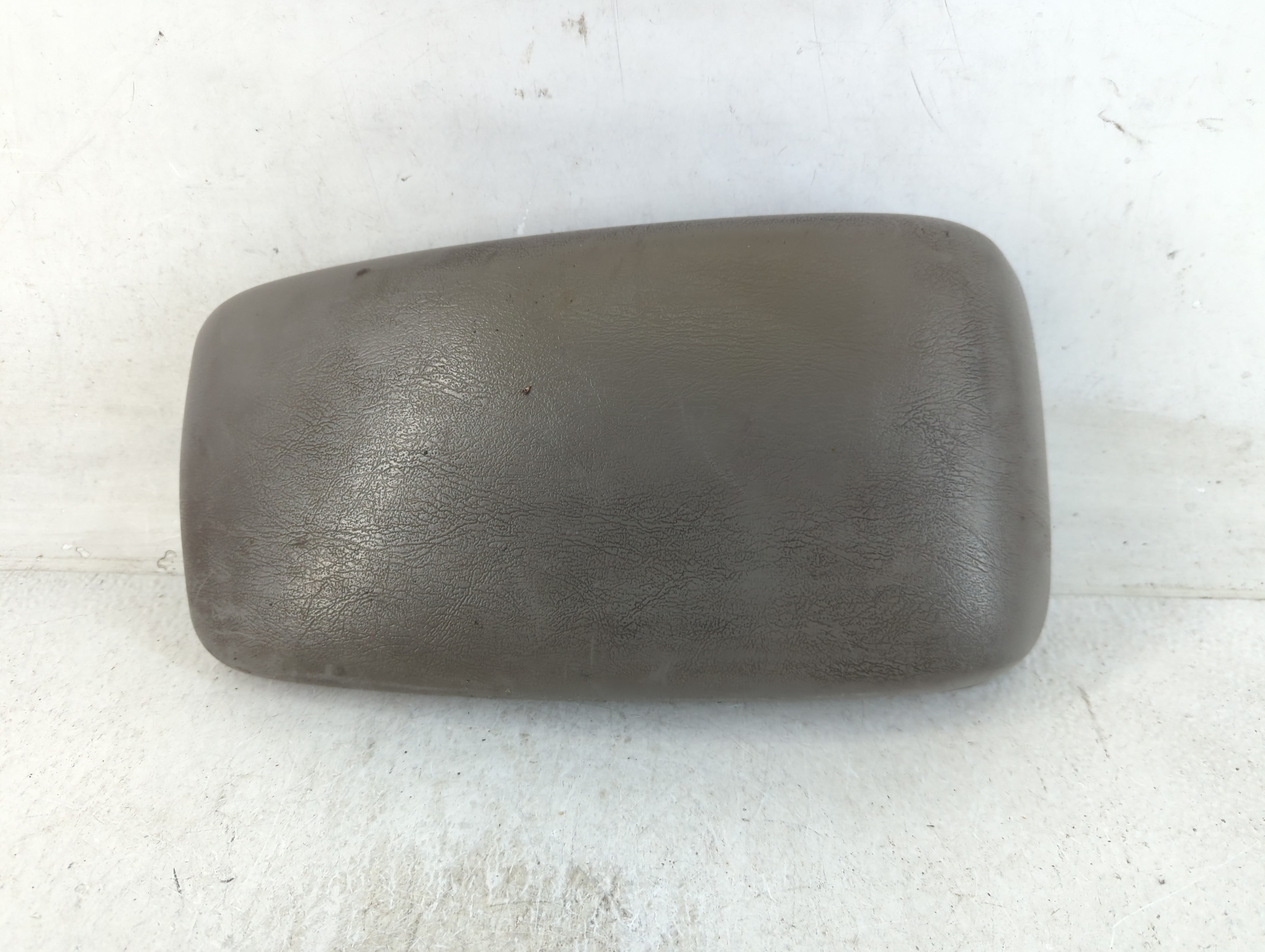 2001 Ford Taurus Center Console Armrest Cover Lid 801317 - Oemusedautoparts1.com