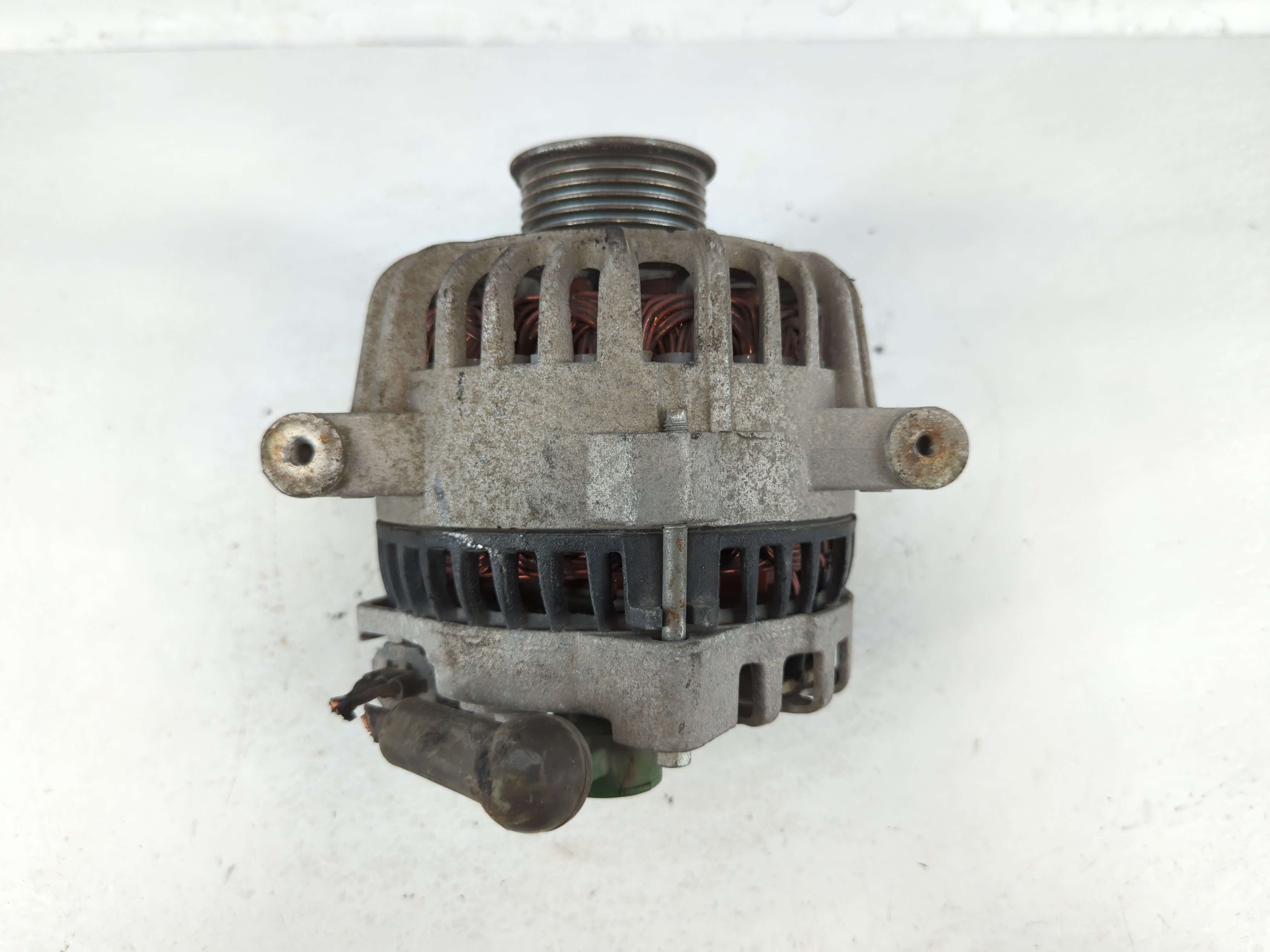 Picture of 2004-2008 Ford F-150 Alternator Generator Charging Assembly Engine Oem 801370