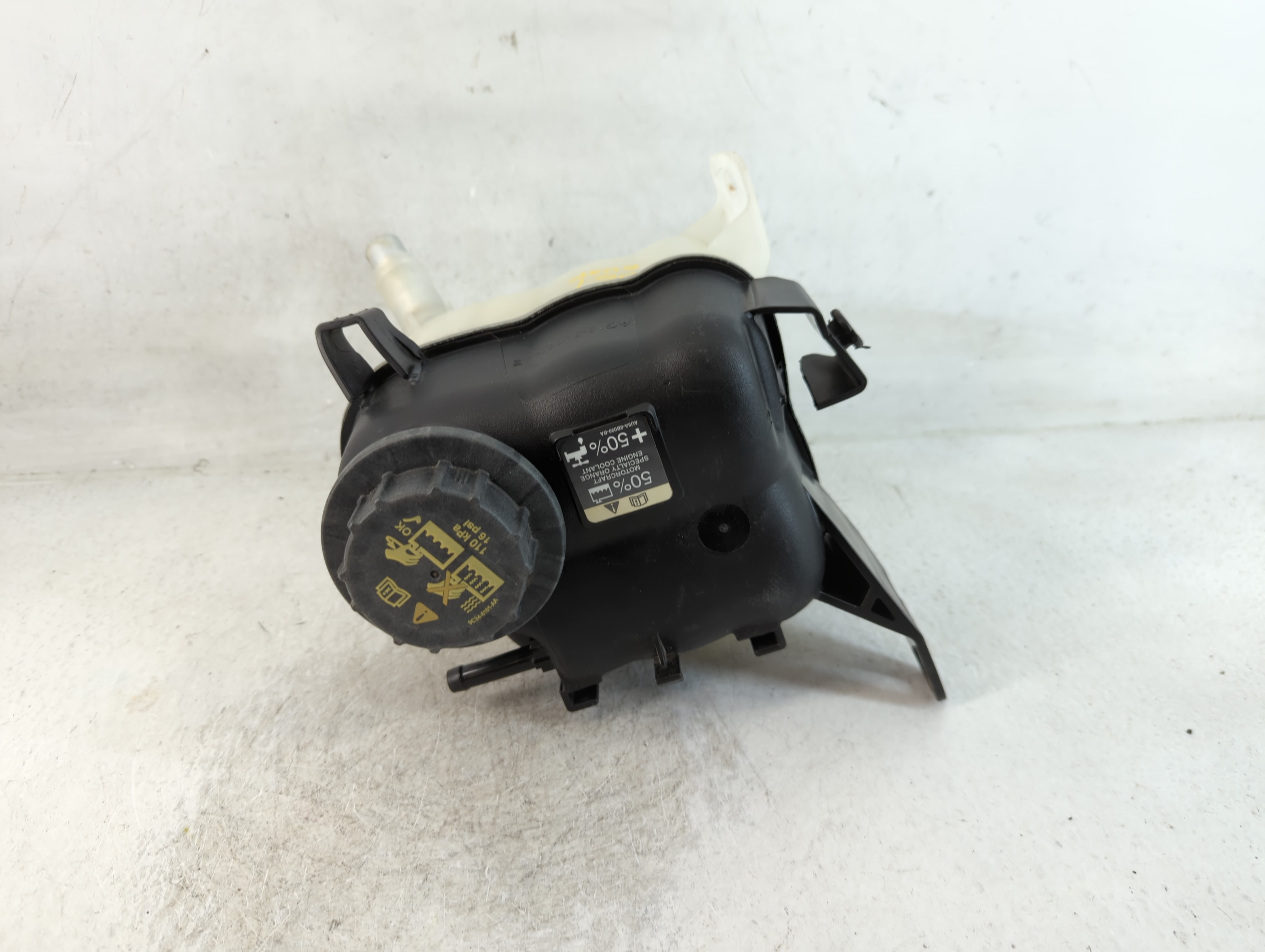 2001-2005 Buick Century Radiator Coolant Overflow Expansion Tank Bottle 801382 - Oemusedautoparts1.com