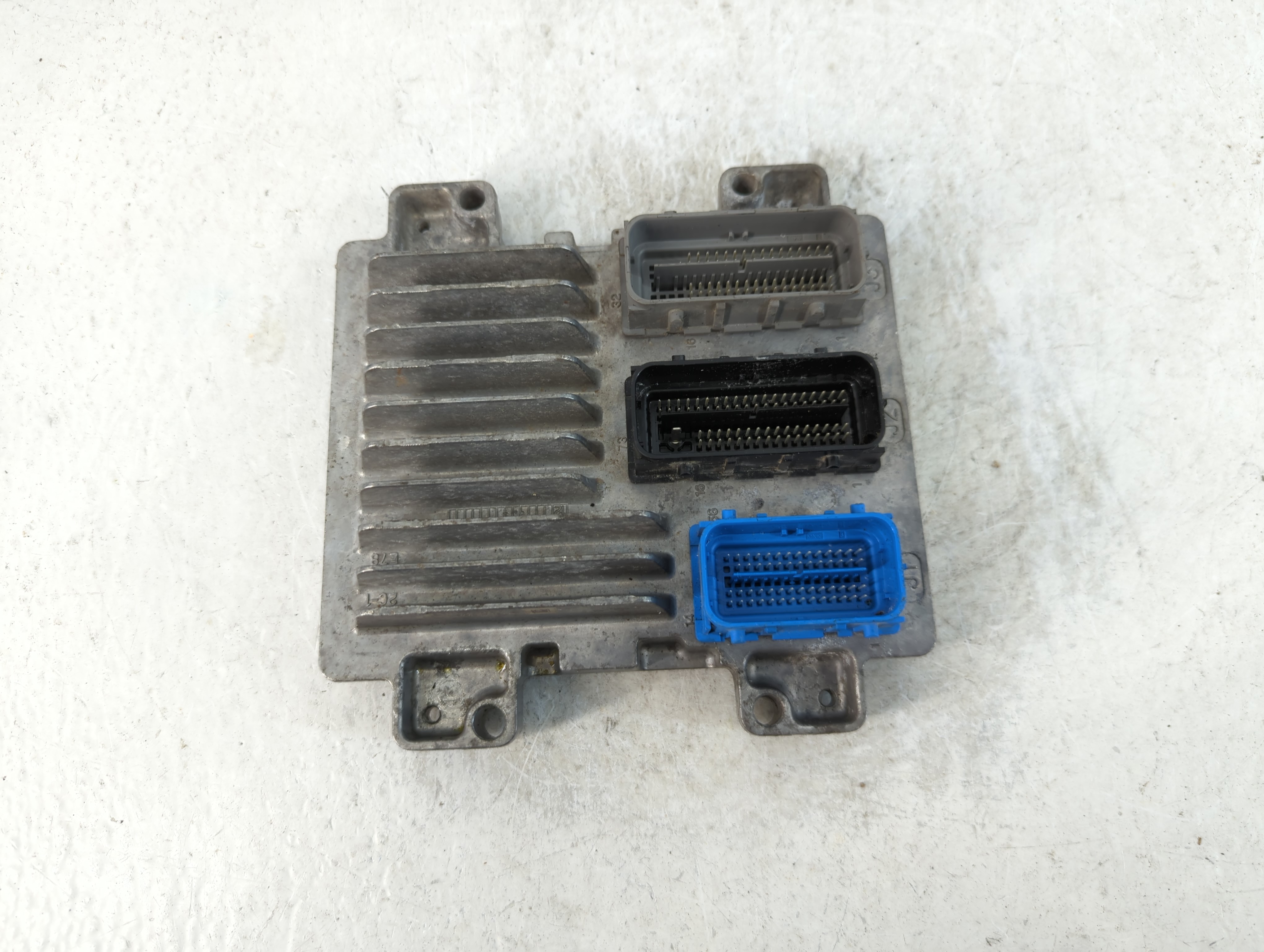 2011-2013 Chevrolet Volt Engine Control Computer Ecu Pcm Ecm Pcu Oem 801386 - Oemusedautoparts1.com