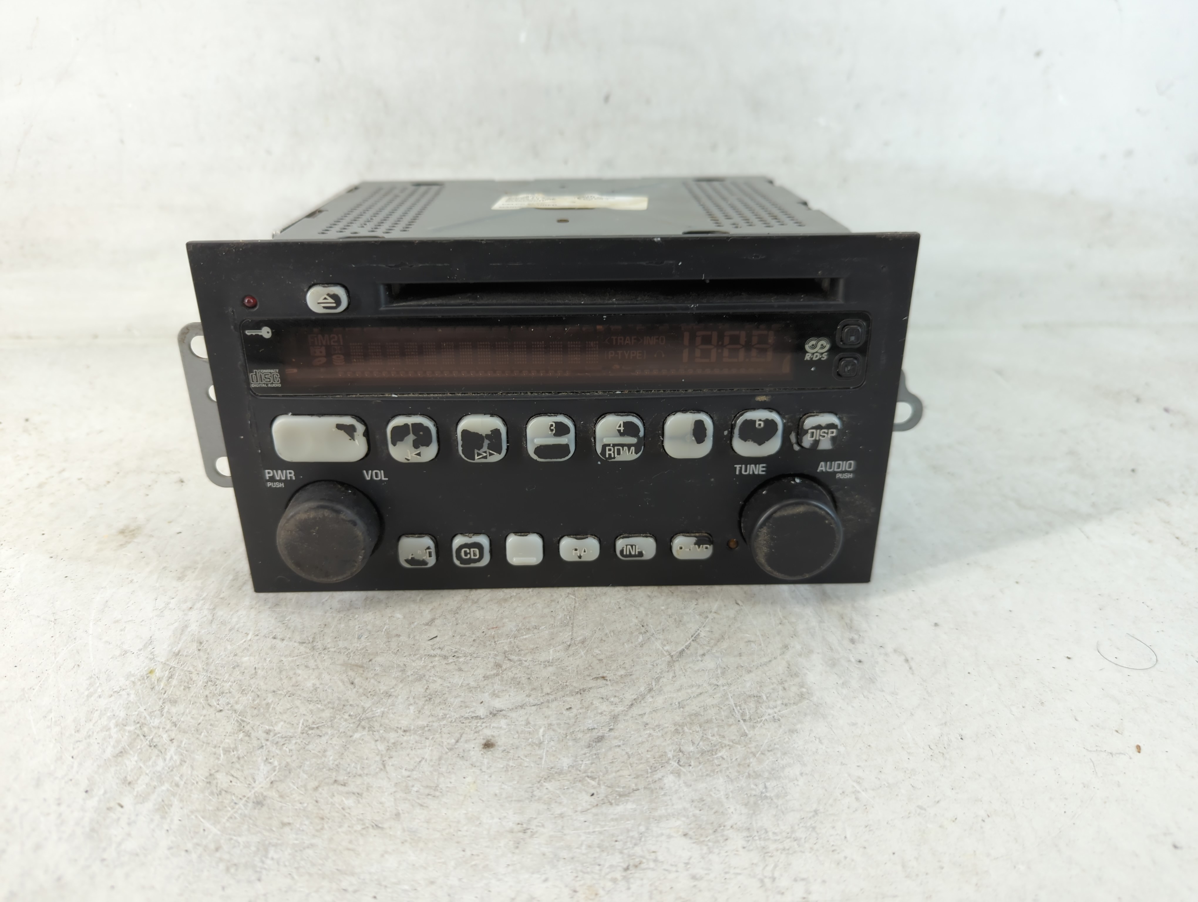 2004-2005 Buick Century Am Fm Cd Player Radio Receiver 801447 - Oemusedautoparts1.com