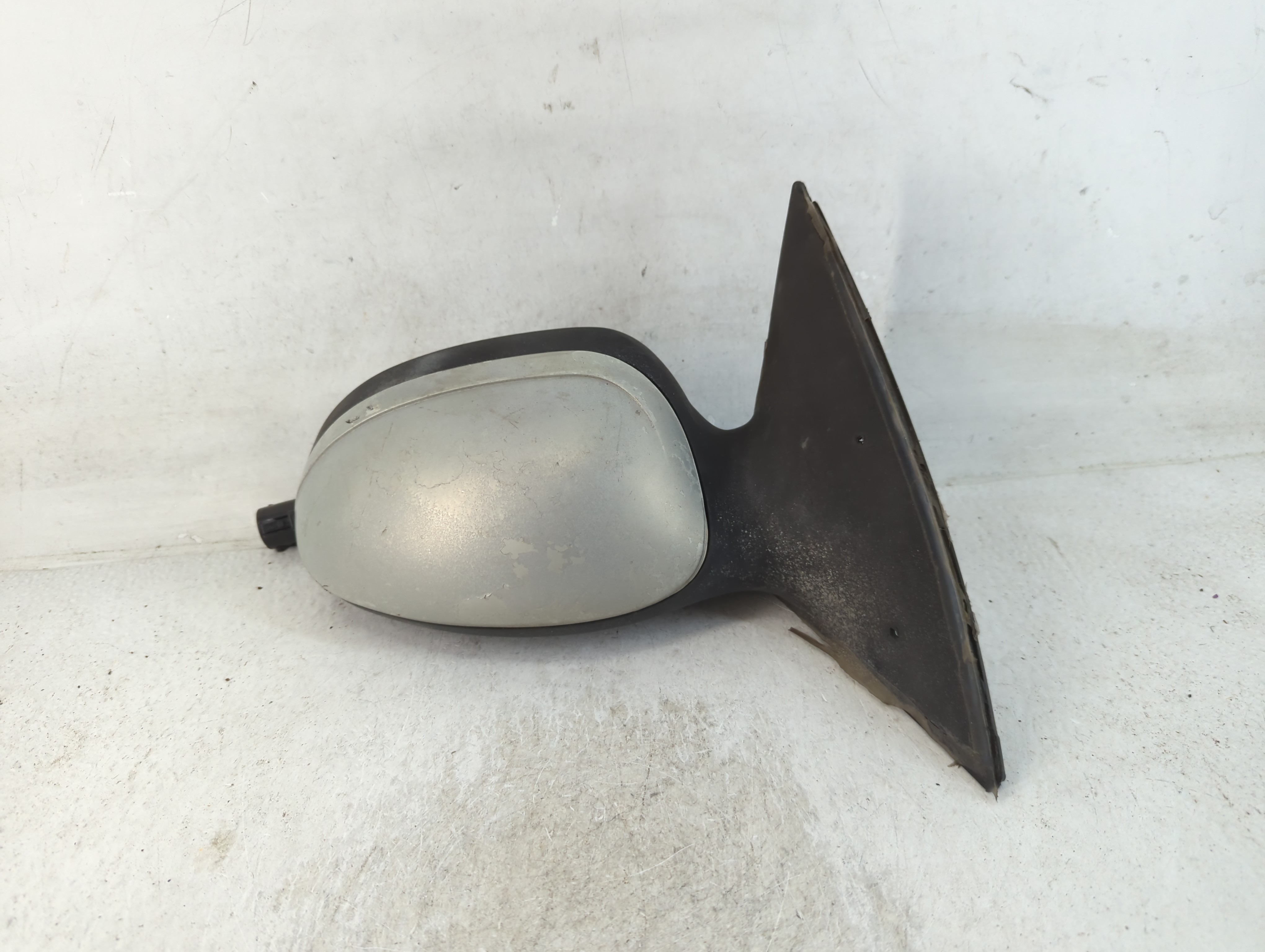 2000-2007 Ford Taurus Passenger Right Side View Power Door Mirror Grey 801493 - Oemusedautoparts1.com