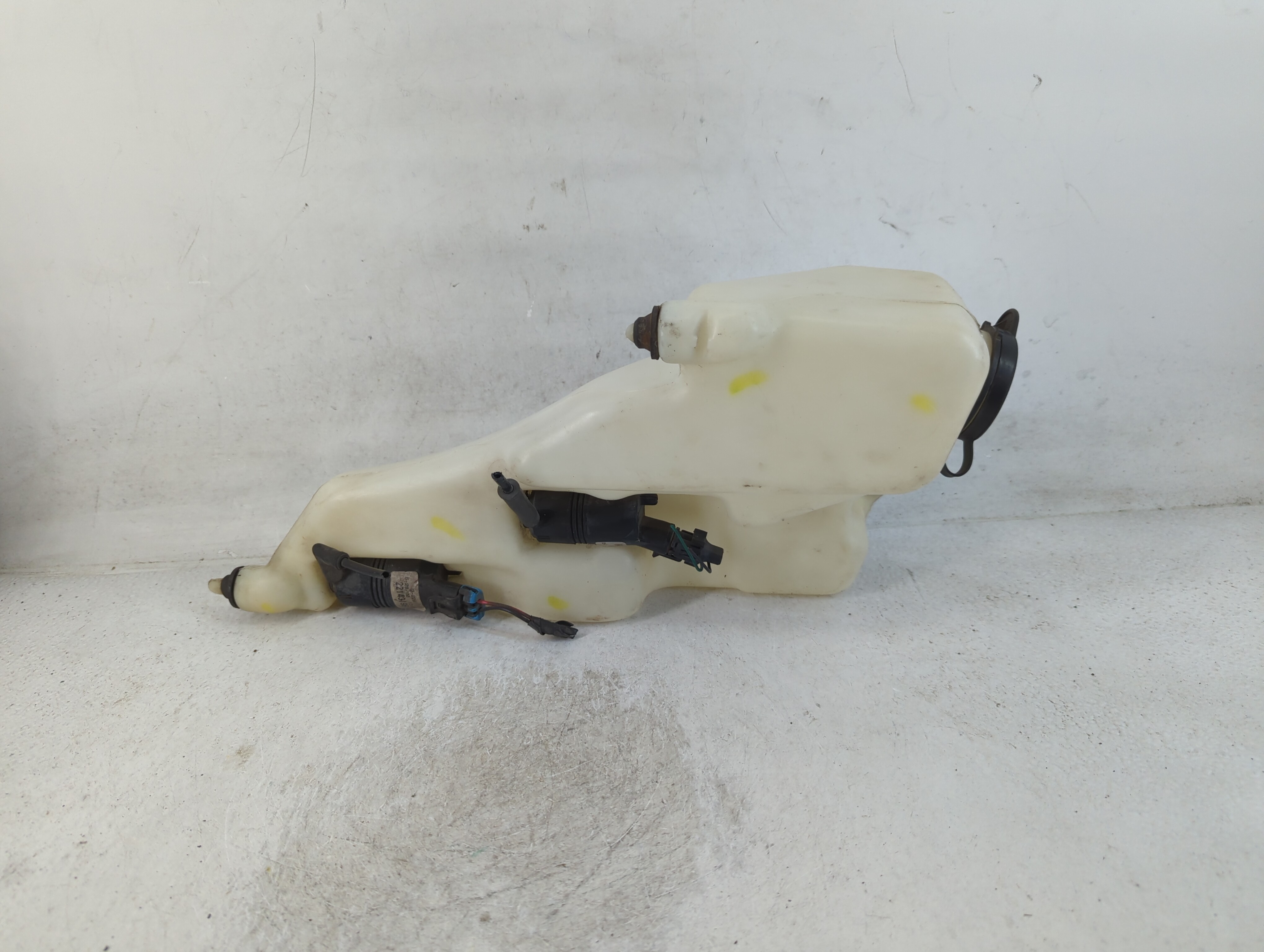 Oldsmobile Bravado Windshield Washer Fluid Reservoir Bottle Oem 801494 - Oemusedautoparts1.com