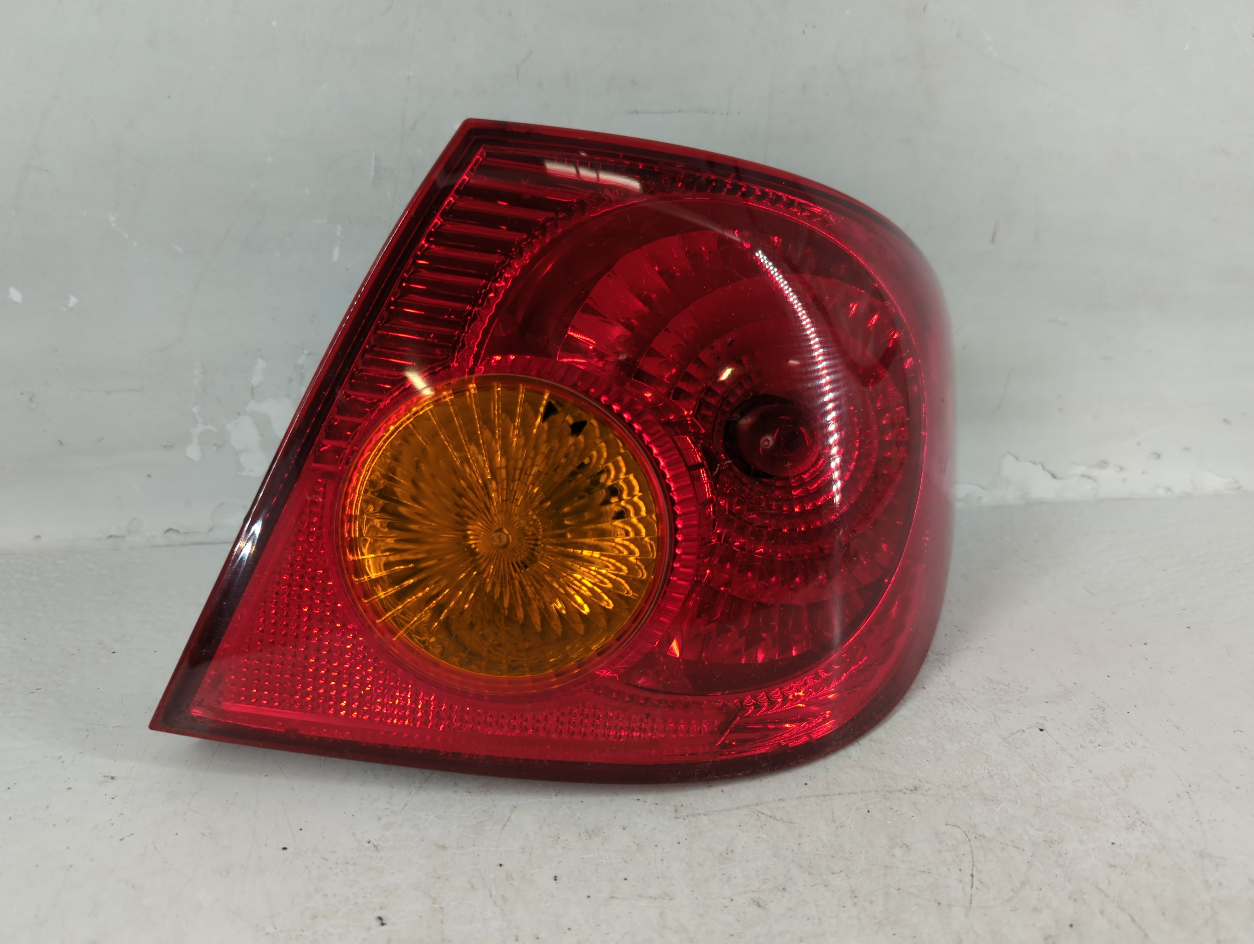 2003-2004 Toyota Corolla Passenger Right Side Tail Light Taillight Oem 801620 - Oemusedautoparts1.com