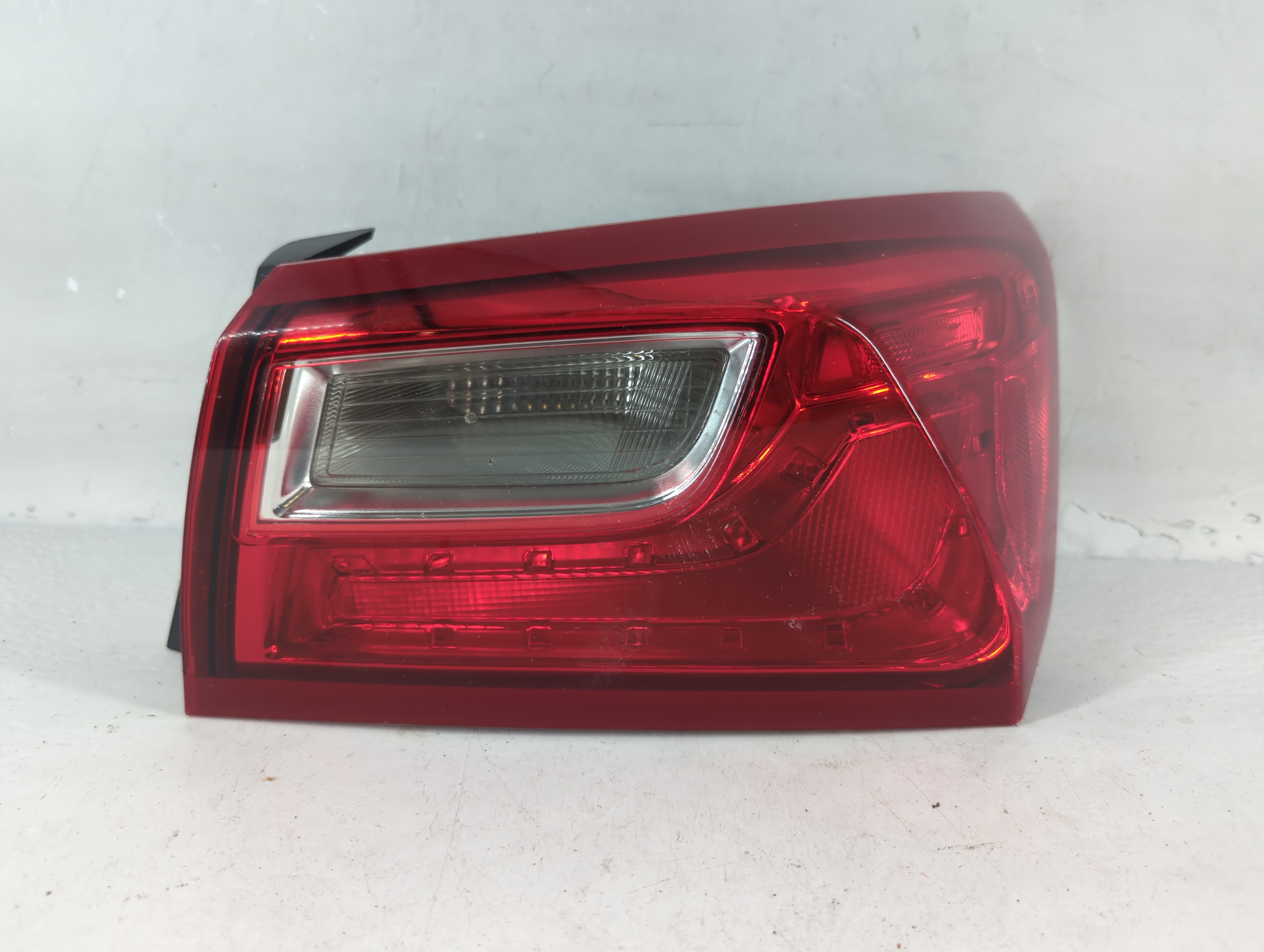 2016-2021 Chevrolet Malibu Passenger Right Side Tail Light Taillight Oem 801679 - Oemusedautoparts1.com