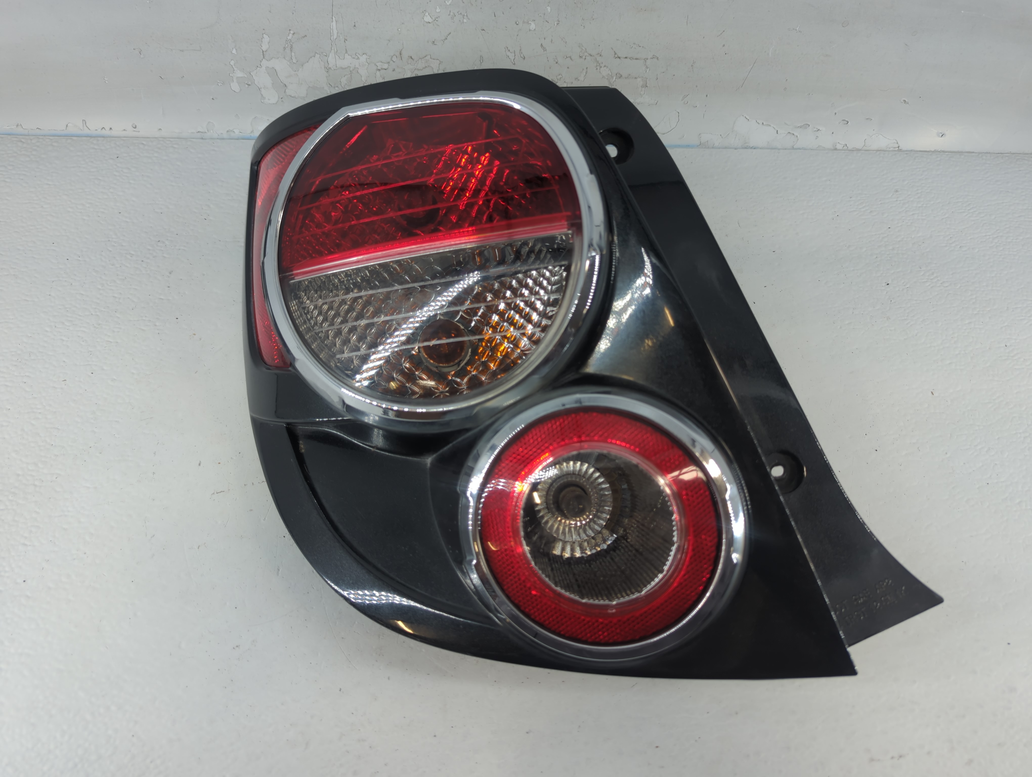 2012-2016 Chevrolet Sonic Driver Left Side Tail Light Taillight Oem 801680 - Oemusedautoparts1.com