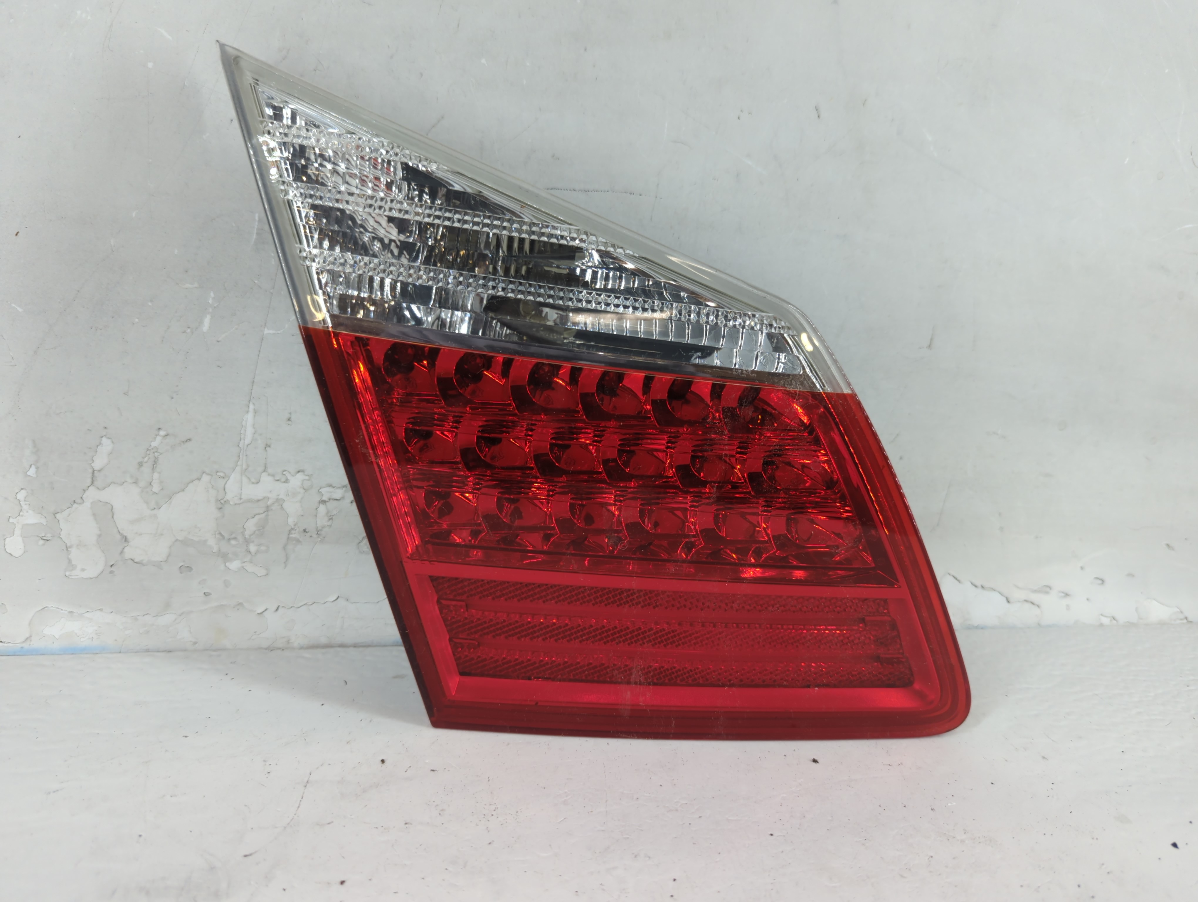 2009-2011 Hyundai Genesis Driver Left Side Tail Light Taillight Oem 801719 - Oemusedautoparts1.com