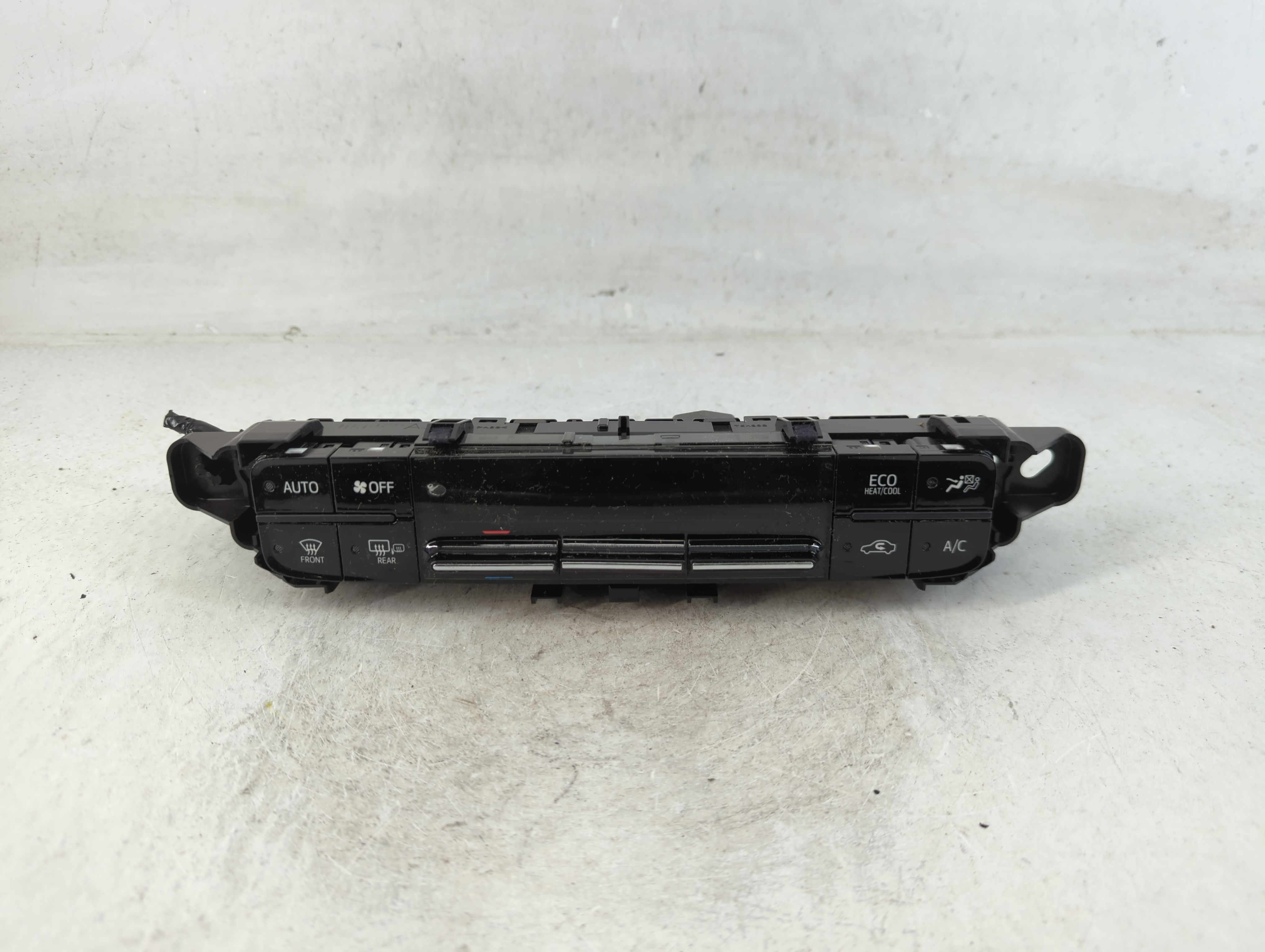 2016-2022 Toyota Prius Ac Heater Climate Control 75h679 801754 - Oemusedautoparts1.com