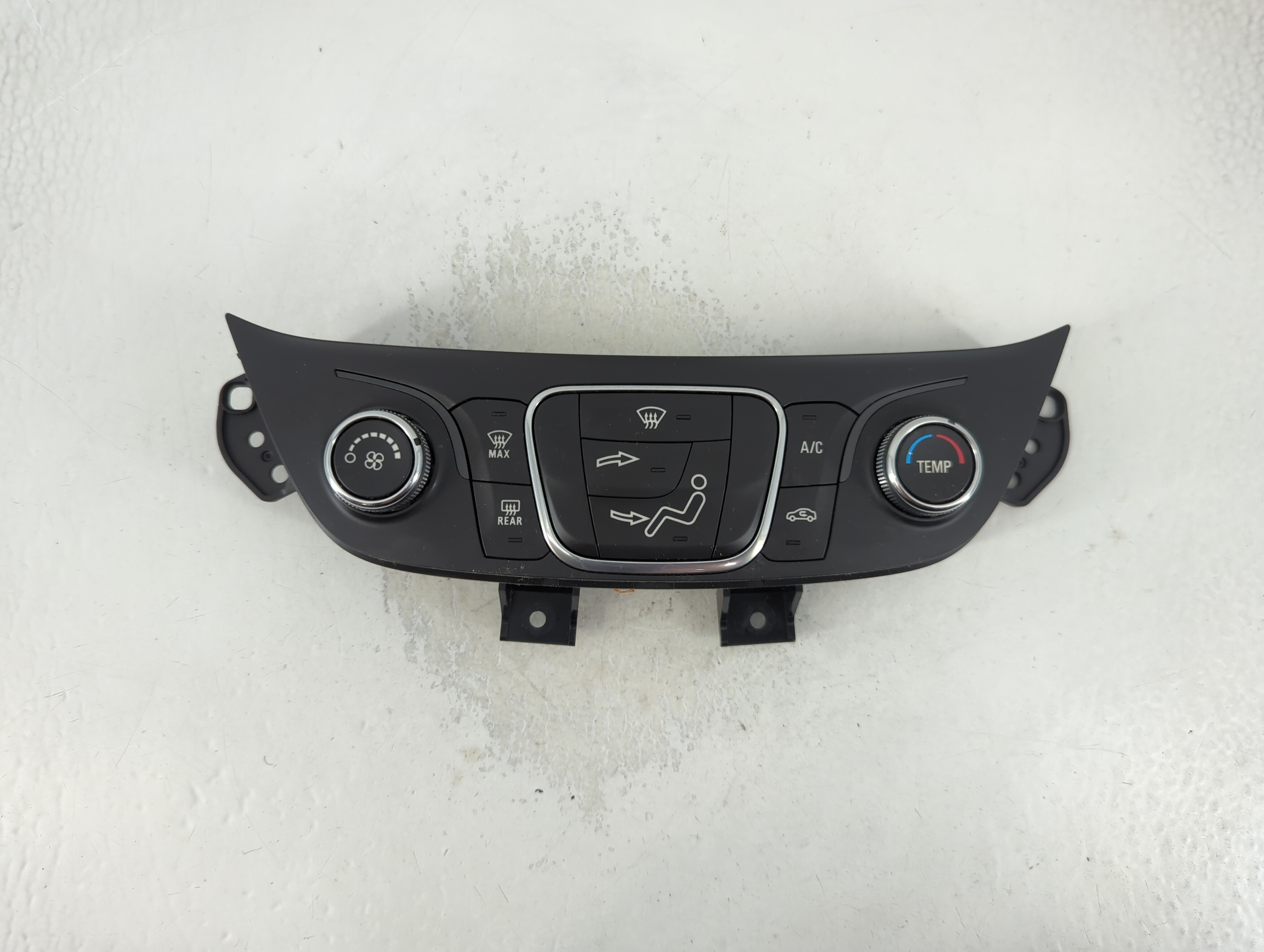 2019-2021 Chevrolet Equinox Ac Heater Climate Control 84422503 801764 - Oemusedautoparts1.com