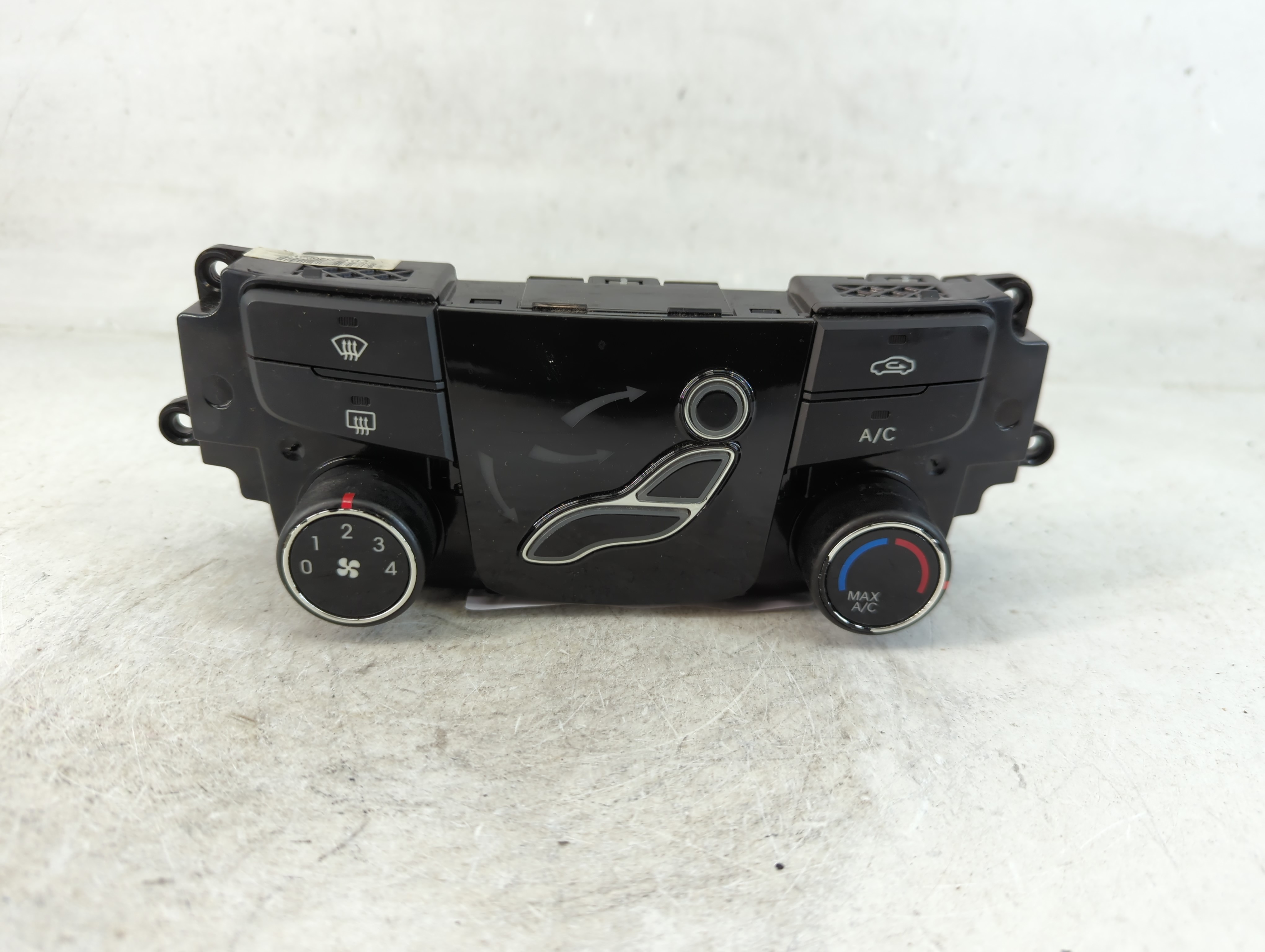 2011-2013 Hyundai Sonata Ac Heater Climate Control Temperature Oem 801772 - Oemusedautoparts1.com