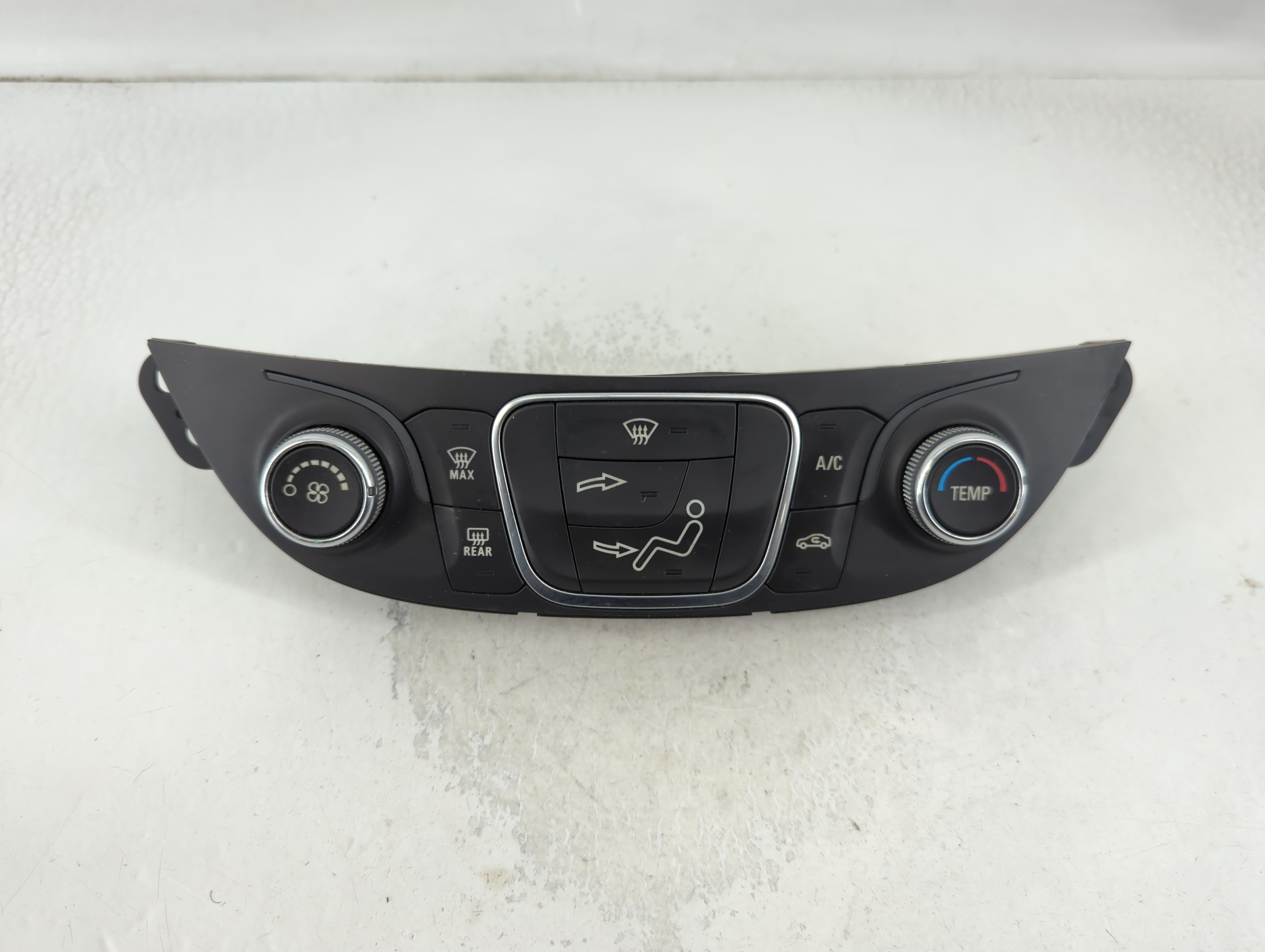 2018-2018 Chevrolet Malibu Ac Heater Climate Control 84105597 801779 - Oemusedautoparts1.com