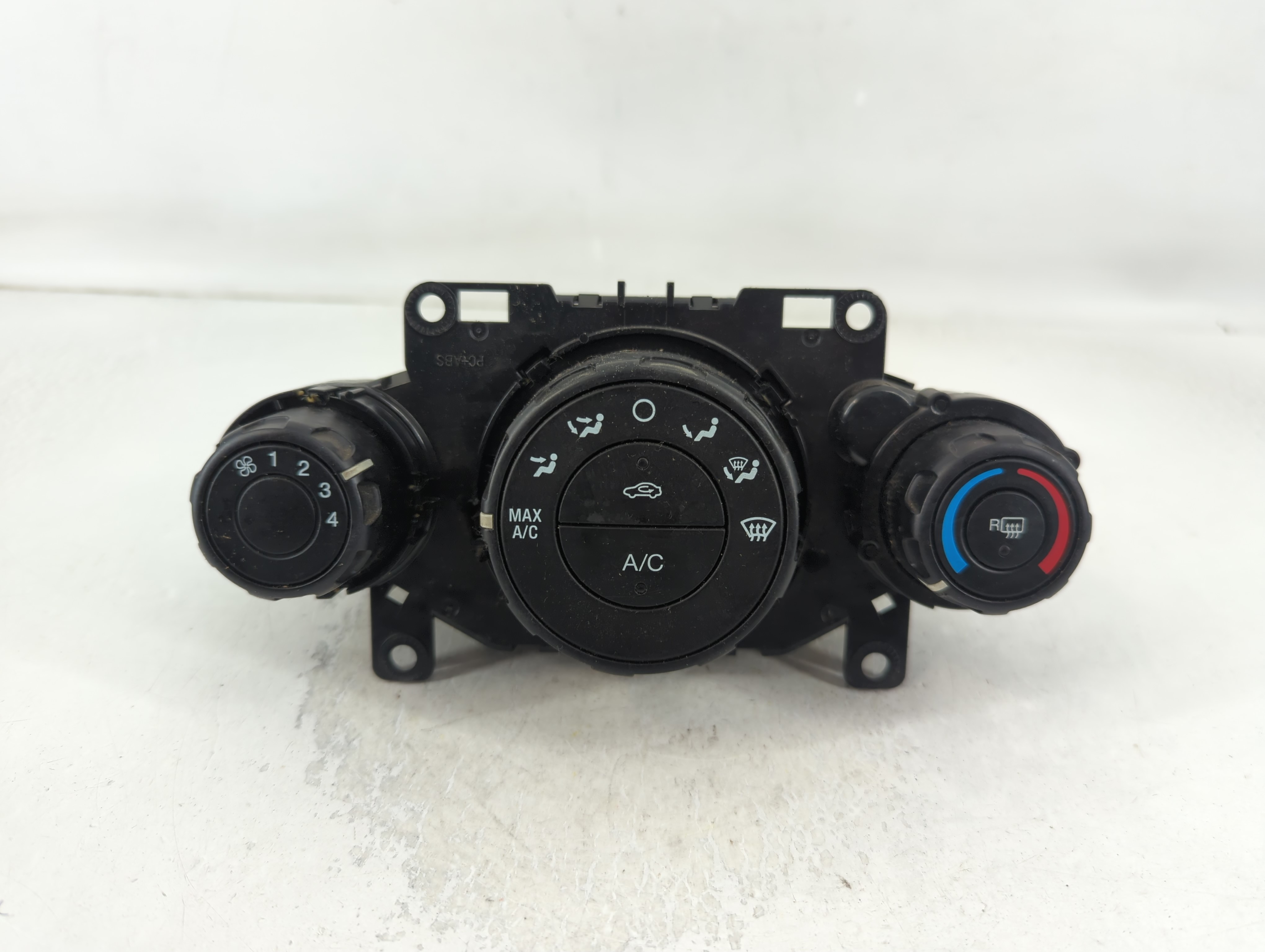 2014-2019 Ford Fiesta Ac Heater Climate Control D2bt 19980 Ae 801781 - Oemusedautoparts1.com