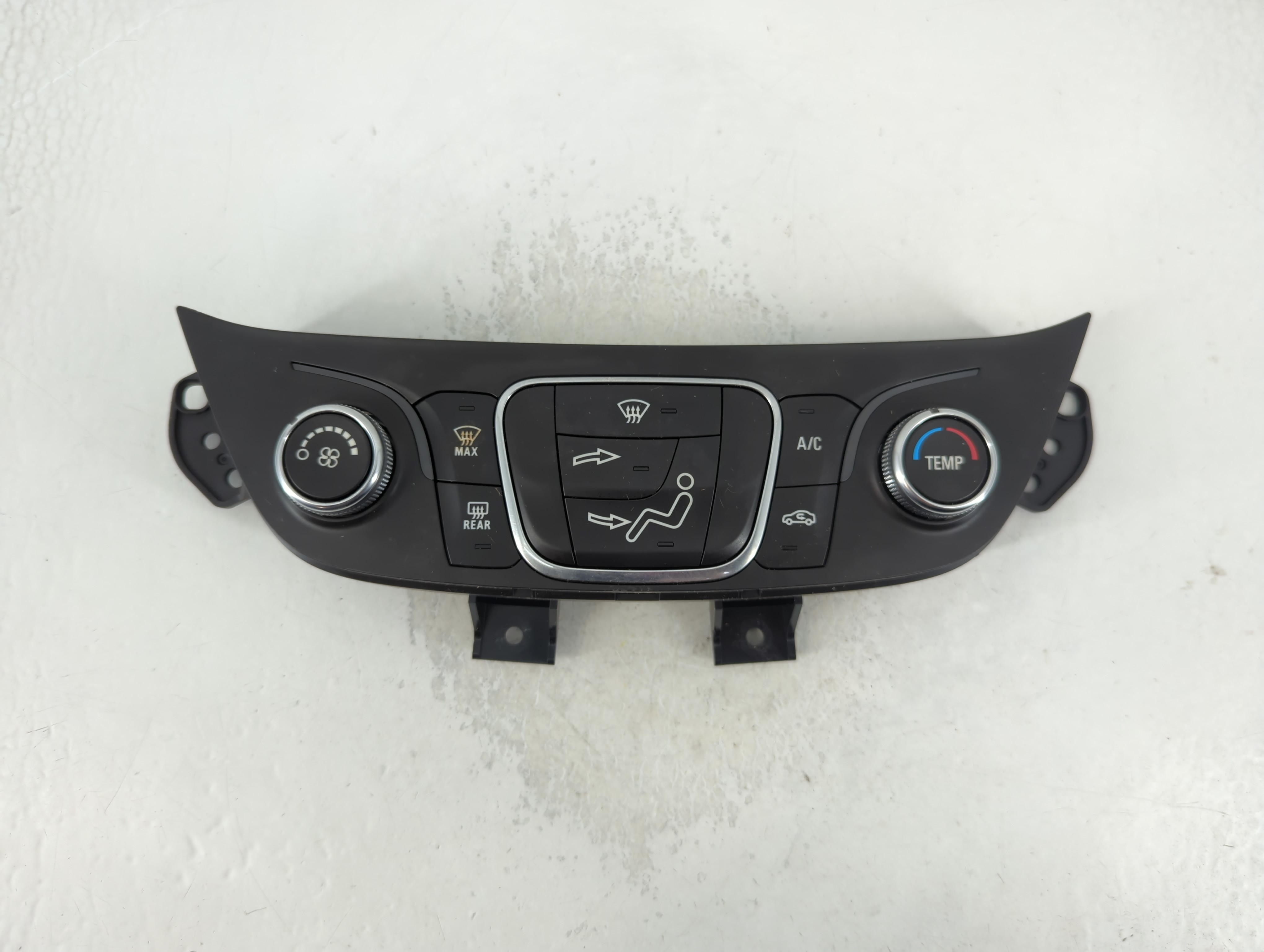 2019-2021 Chevrolet Equinox Ac Heater Climate Control 84422503 801787 - Oemusedautoparts1.com