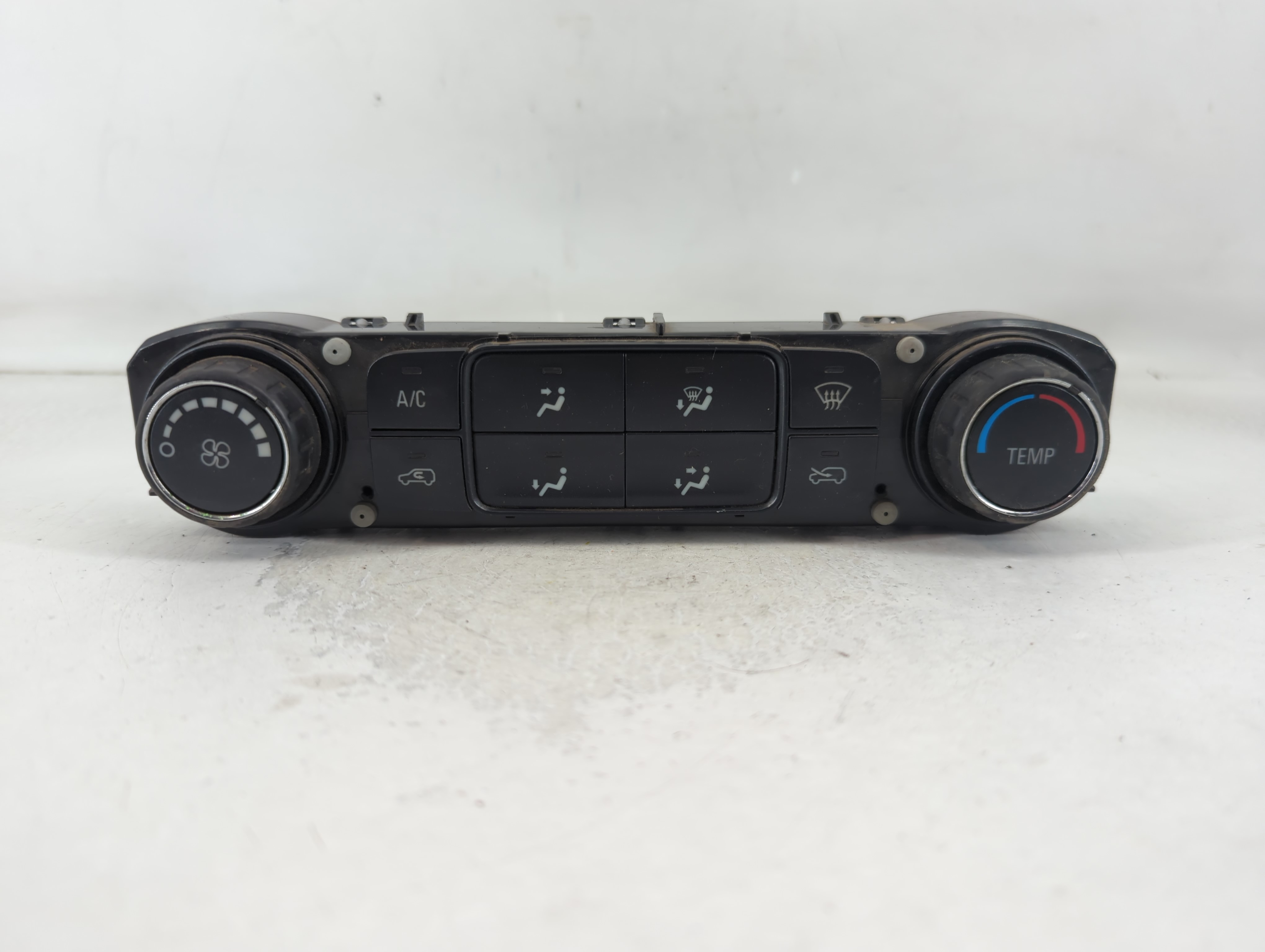 2015 Chevrolet Silverado 2500 Ac Heater Climate Control 23176279 801810 - Oemusedautoparts1.com