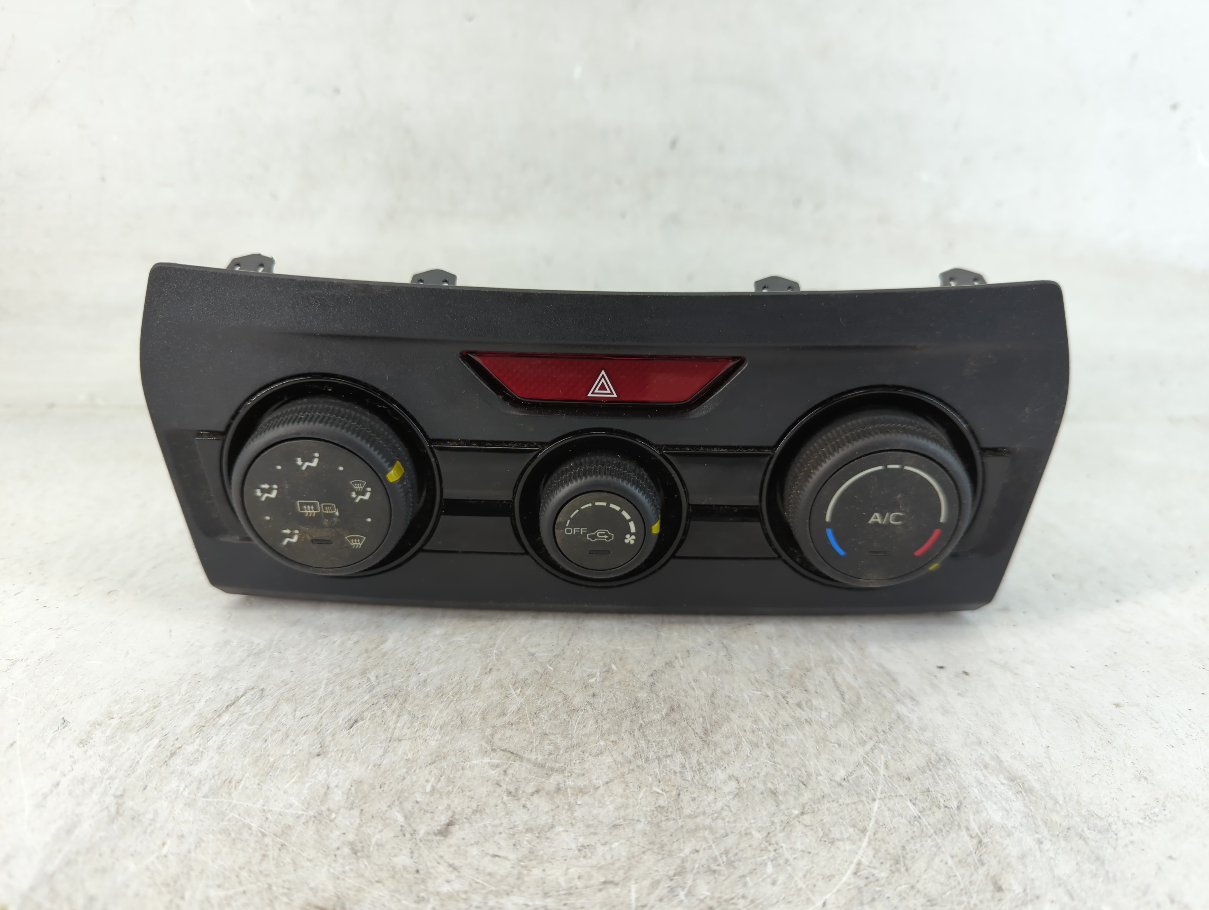 2017-2022 Subaru Impreza Ac Heater Climate Control Temperature Oem 801823 - Oemusedautoparts1.com