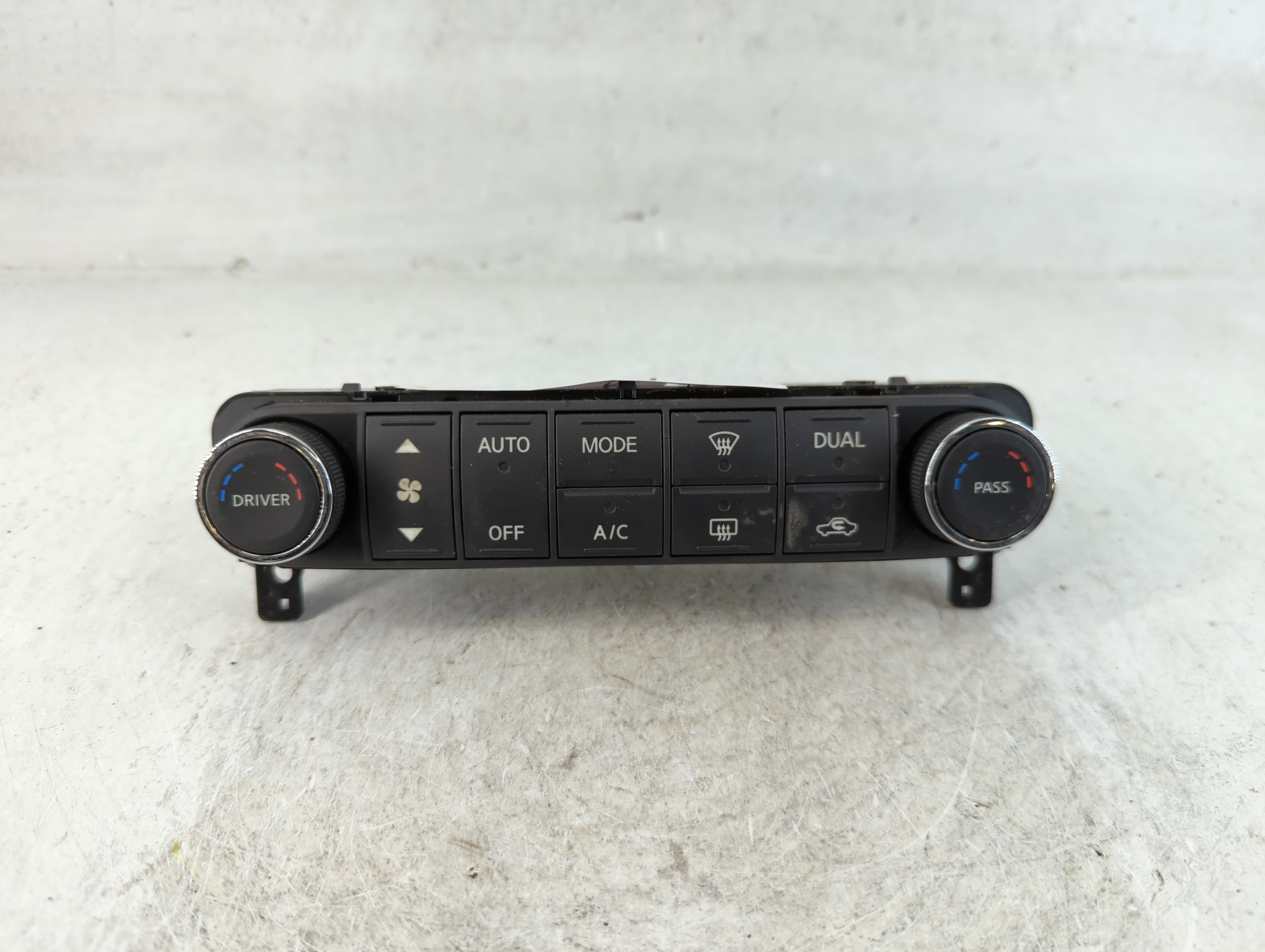 2007-2008 Nissan Maxima Ac Heater Climate Control 27500 Zk30a 801861 - Oemusedautoparts1.com