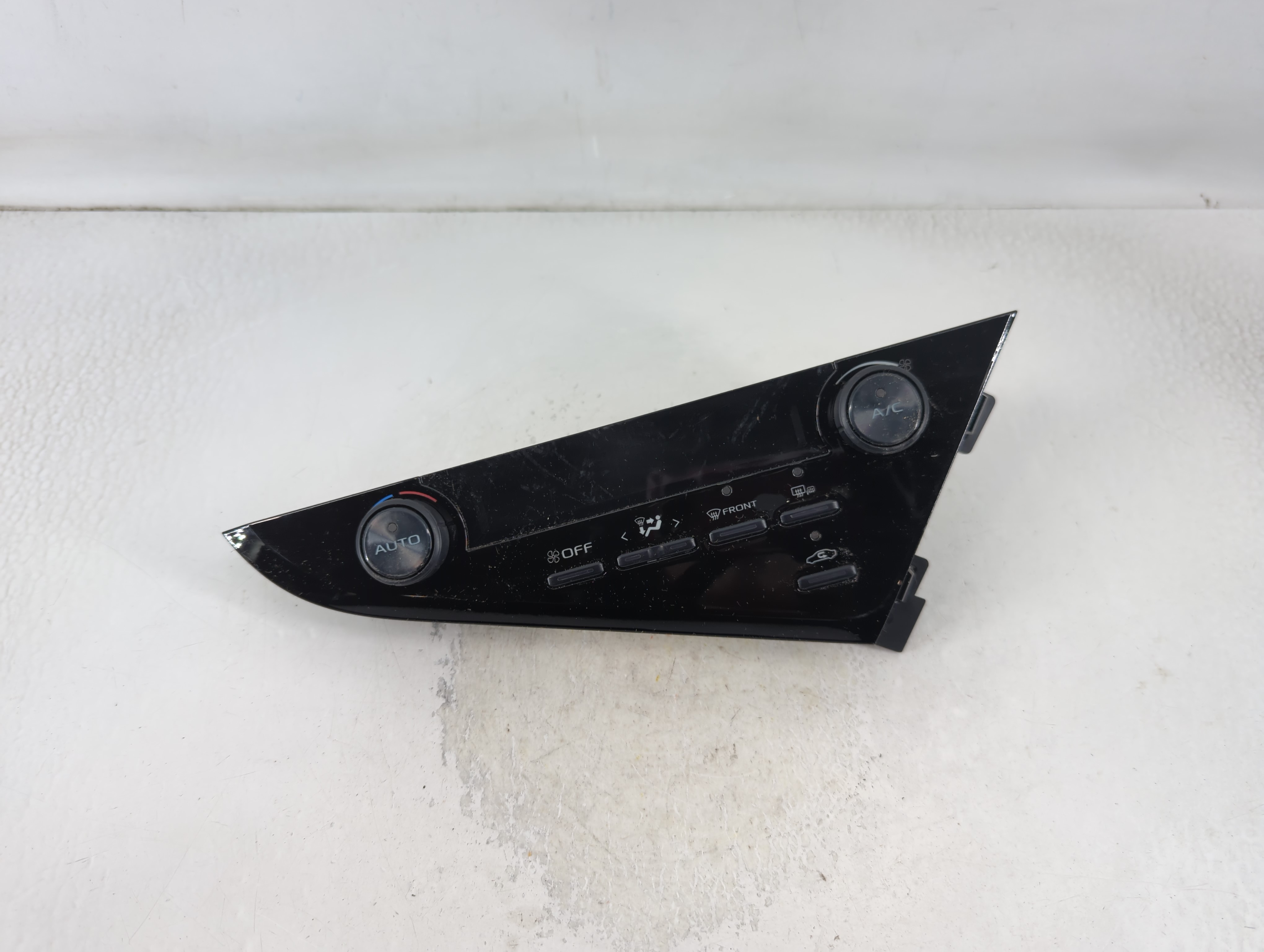 2018-2022 Toyota Camry Ac Heater Climate Control 55900-06510 801869 - Oemusedautoparts1.com