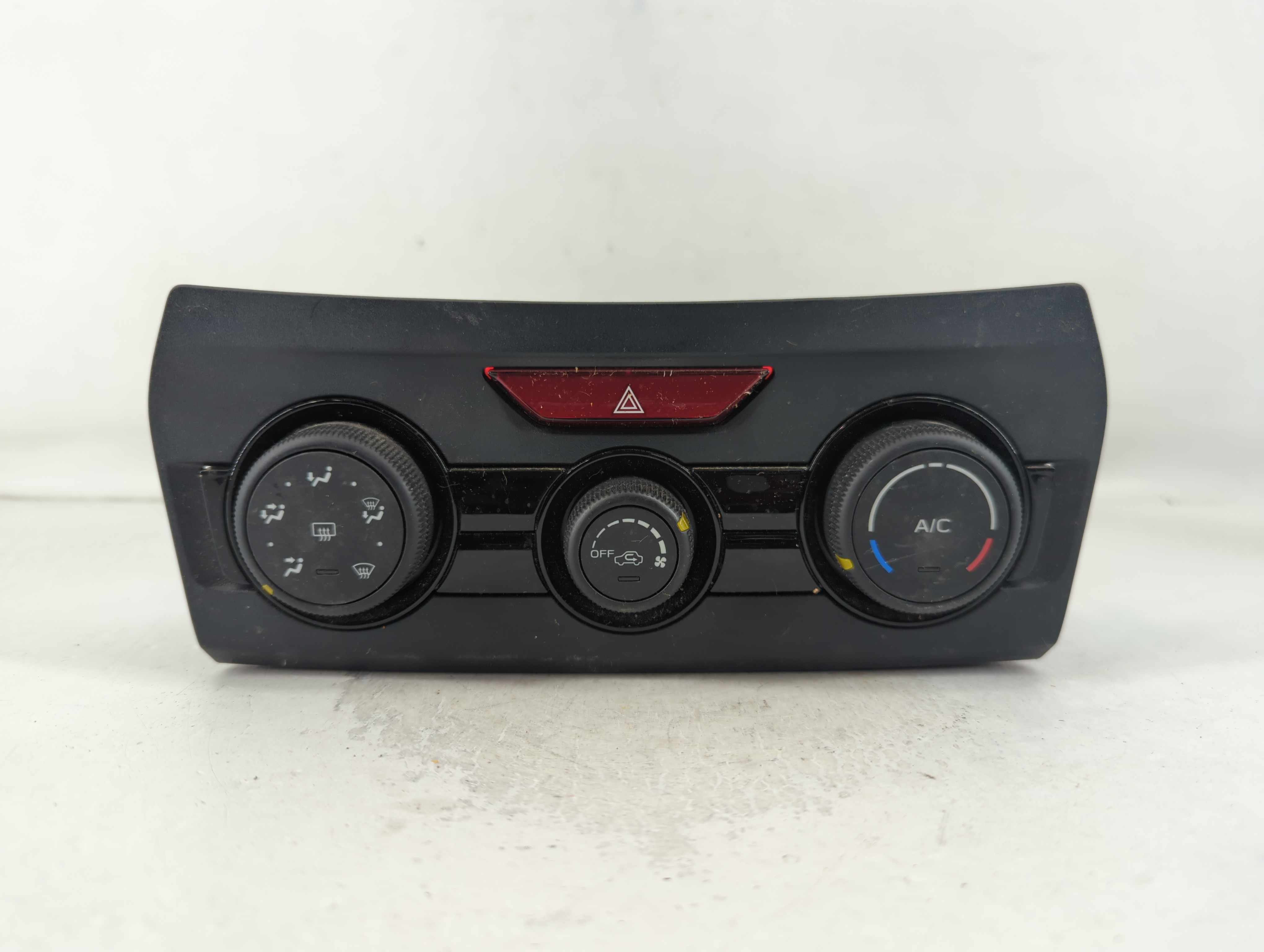2017-2022 Subaru Impreza Ac Heater Climate Control Temperature Oem 801880 - Oemusedautoparts1.com
