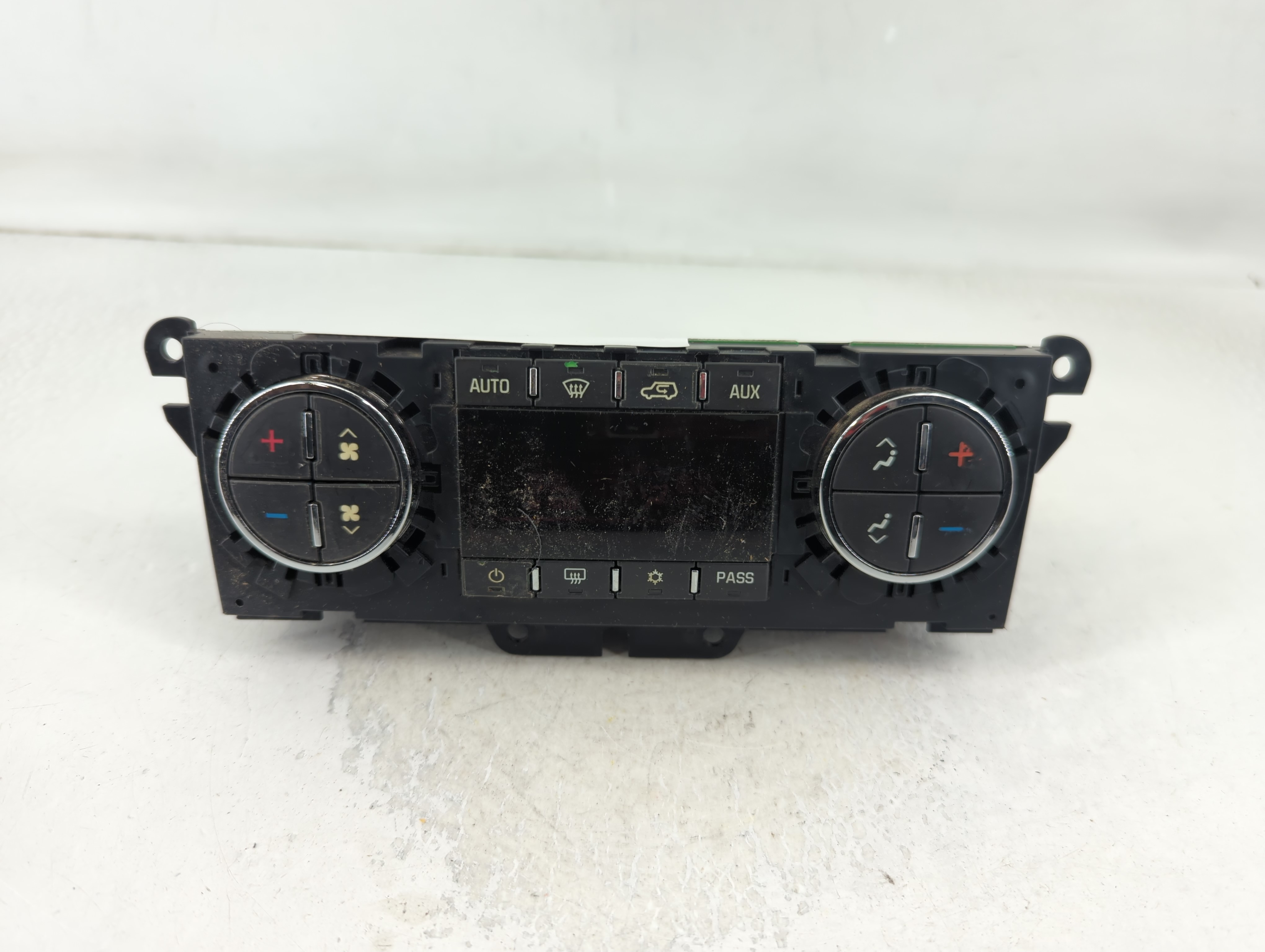 2008 Saturn Outlook Ac Heater Climate Control 25894710 801881 - Oemusedautoparts1.com