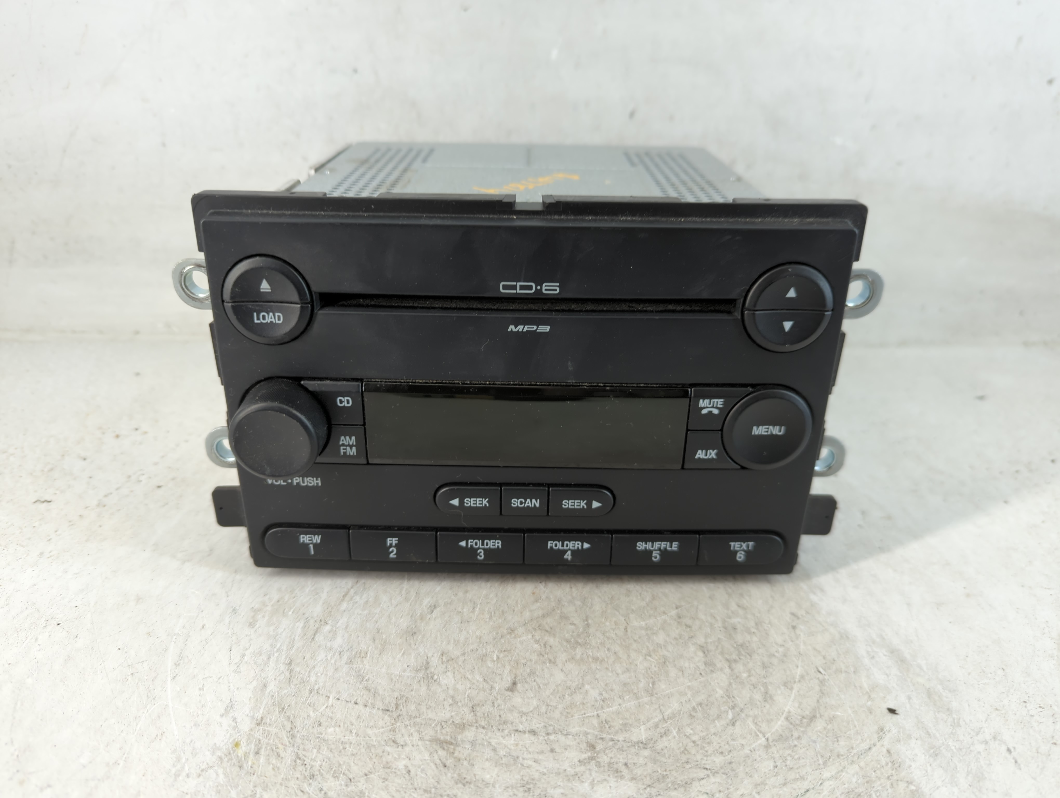 2006-2007 Ford Freestyle Am Fm Cd Player Radio Receiver 801976 - Oemusedautoparts1.com