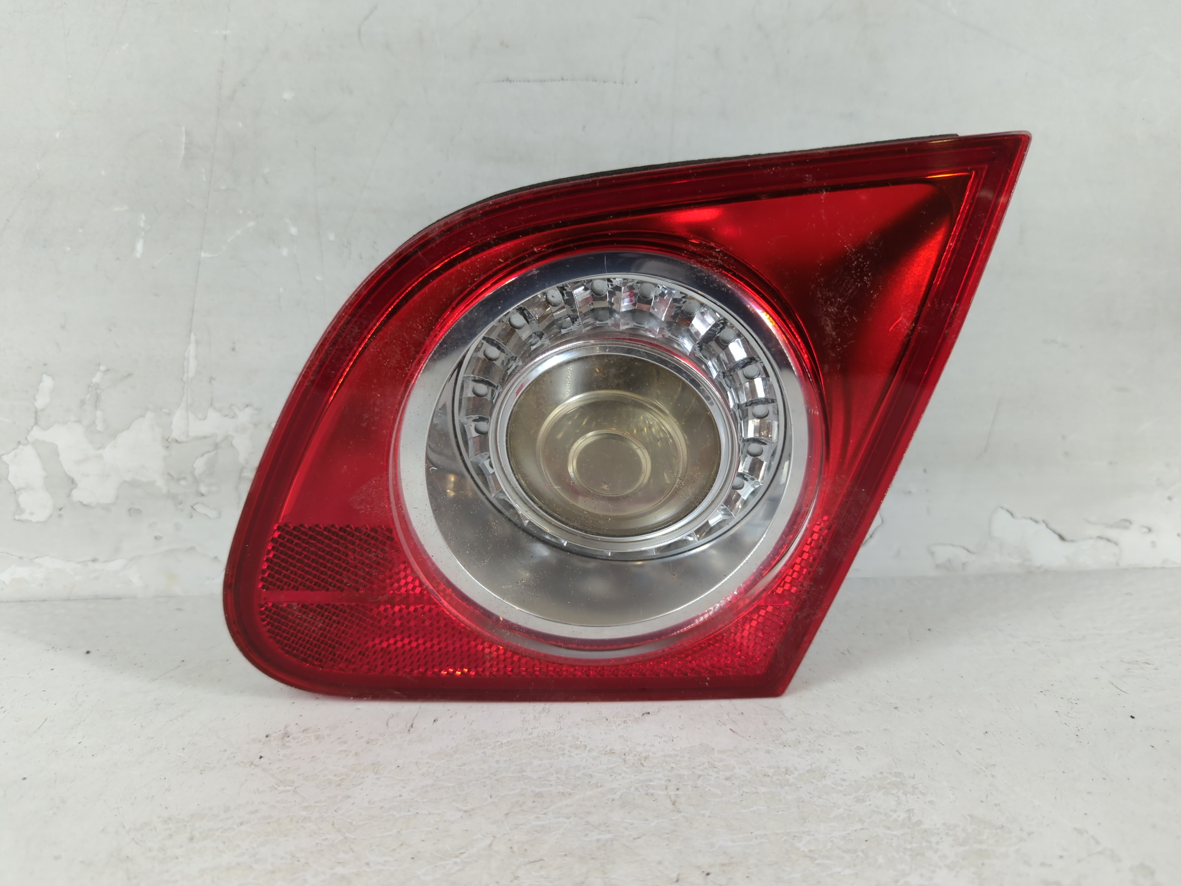 2008-2010 Volkswagen Passat Passenger Right Side Tail Light Taillight Oem 802005 - Oemusedautoparts1.com