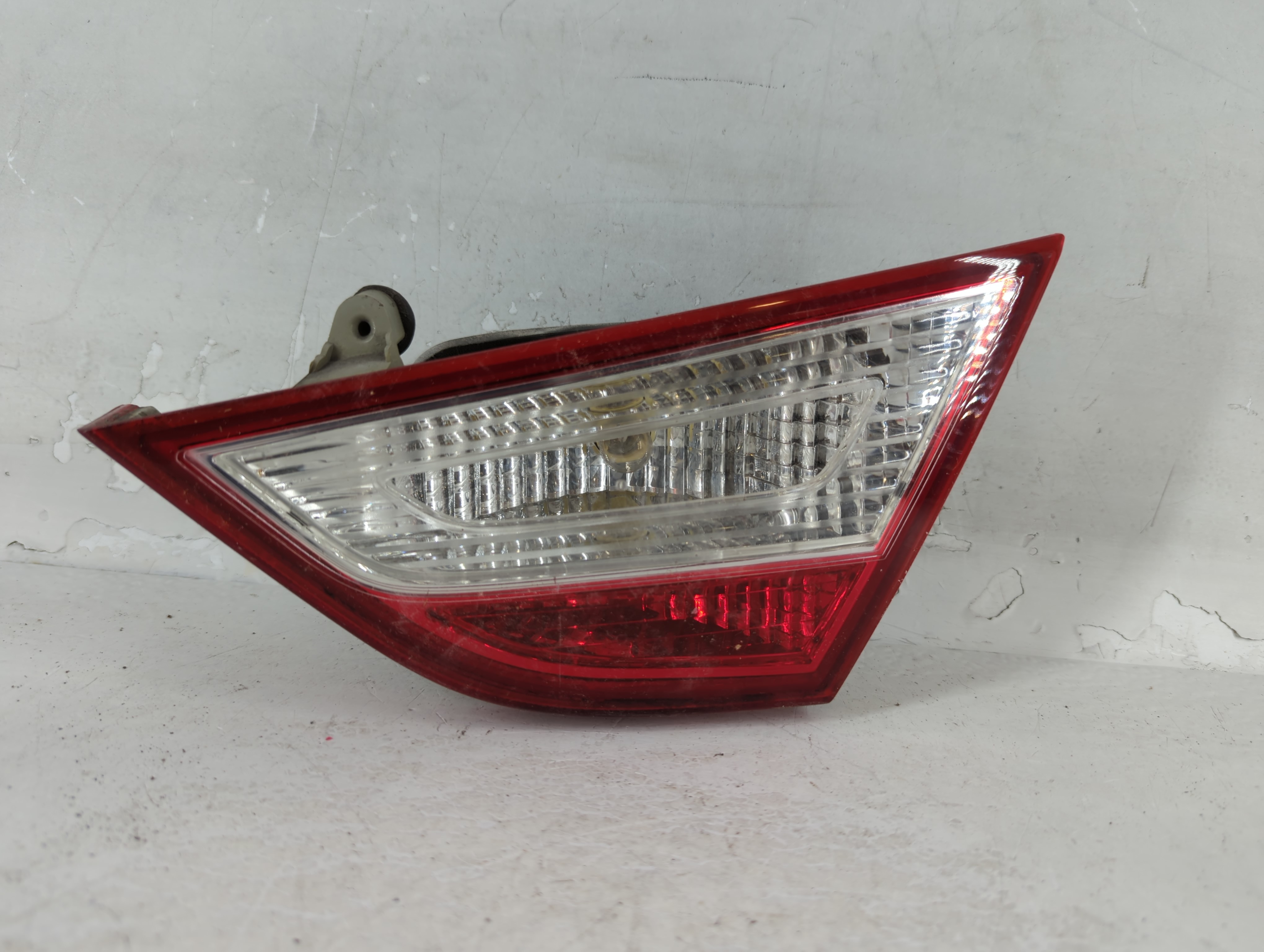 2011-2014 Hyundai Sonata Passenger Right Side Tail Light Taillight Oem 802021 - Oemusedautoparts1.com