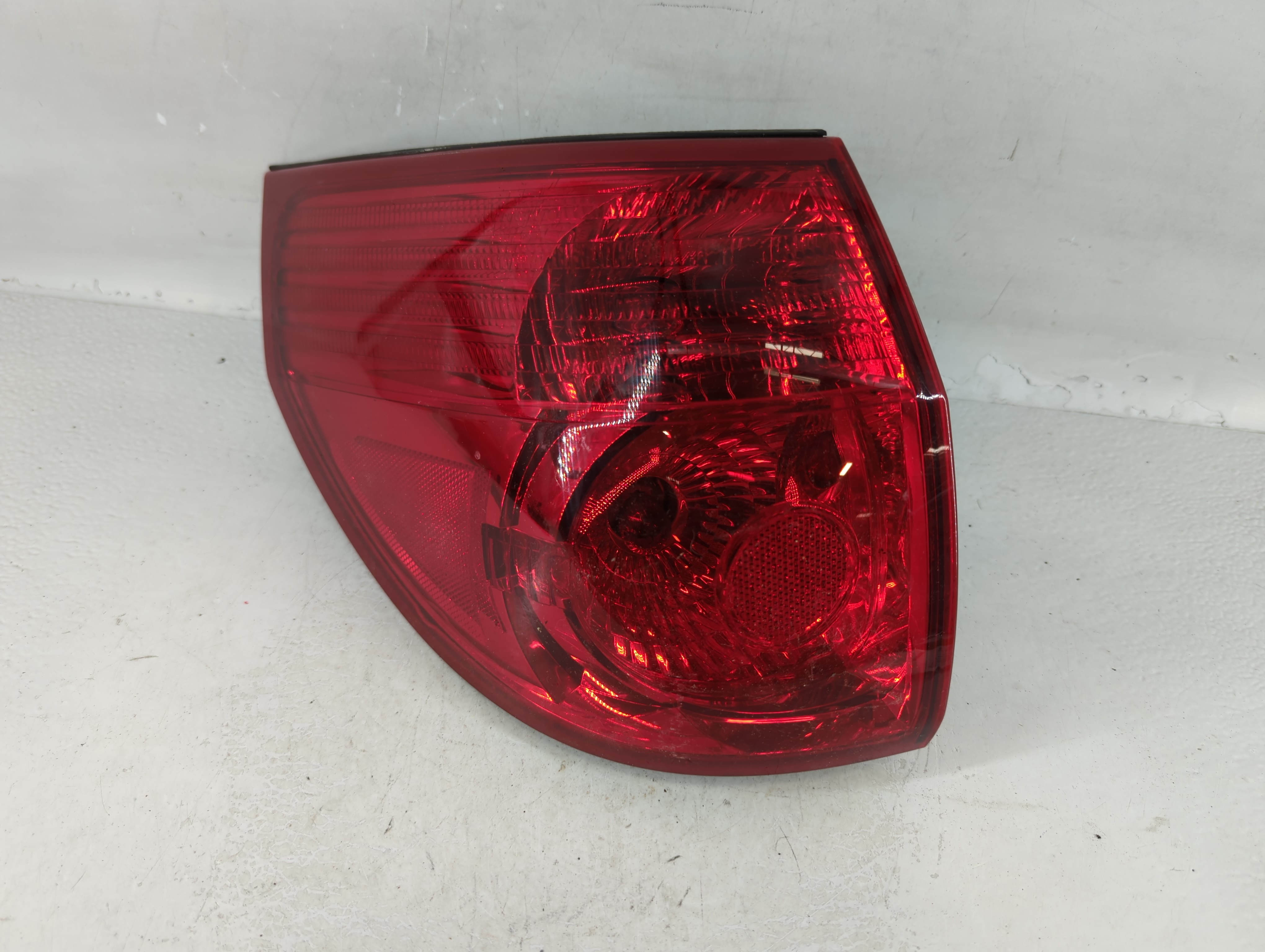 2006-2010 Toyota Sienna Driver Left Side Tail Light Taillight Oem 802031 - Oemusedautoparts1.com