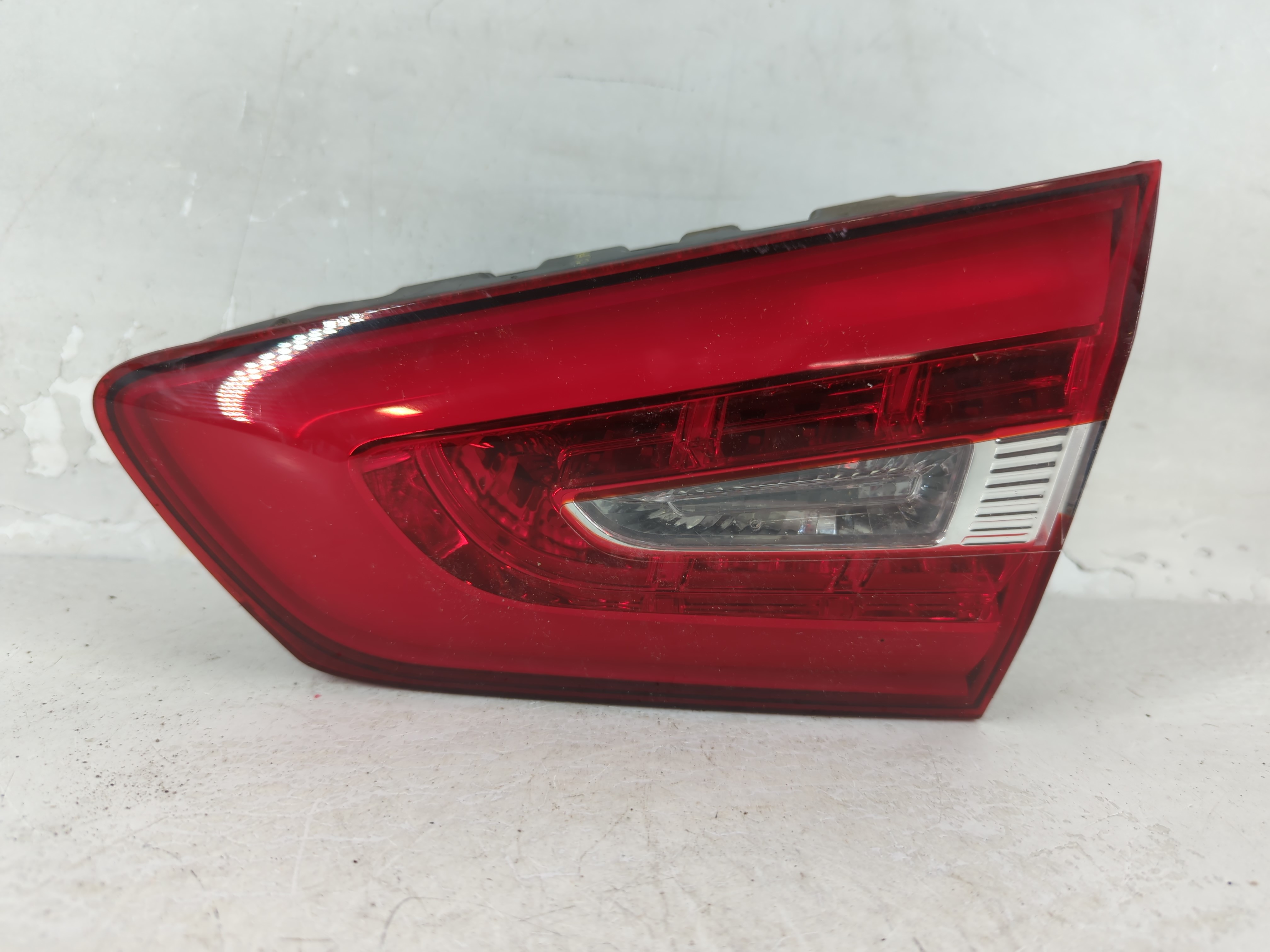 2014-2016 Kia Cadenza Passenger Right Side Tail Light Taillight Oem 802044 - Oemusedautoparts1.com