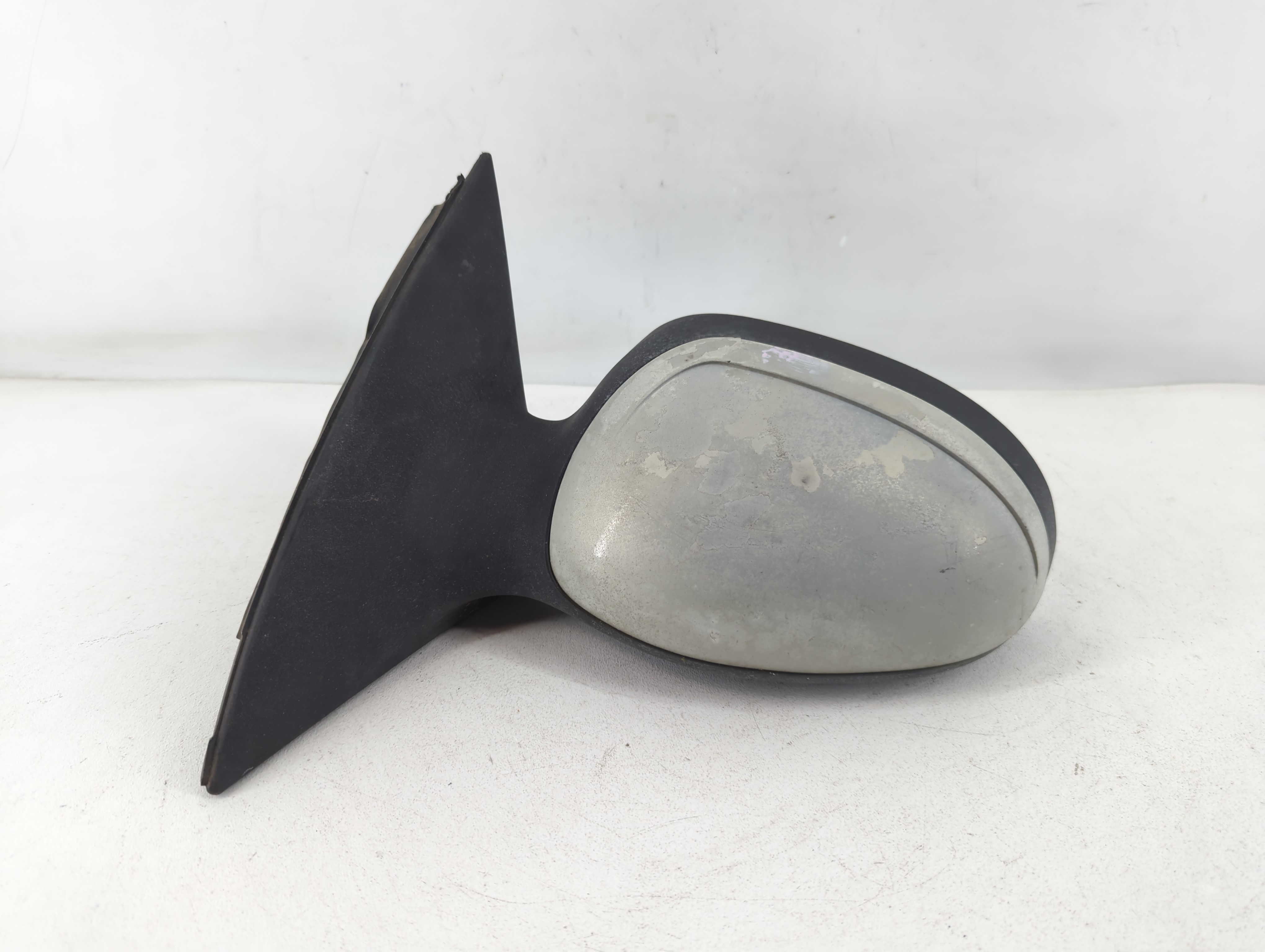 2002-2007 Ford Taurus Driver Left Side View Power Door Mirror Silver 802072 - Oemusedautoparts1.com