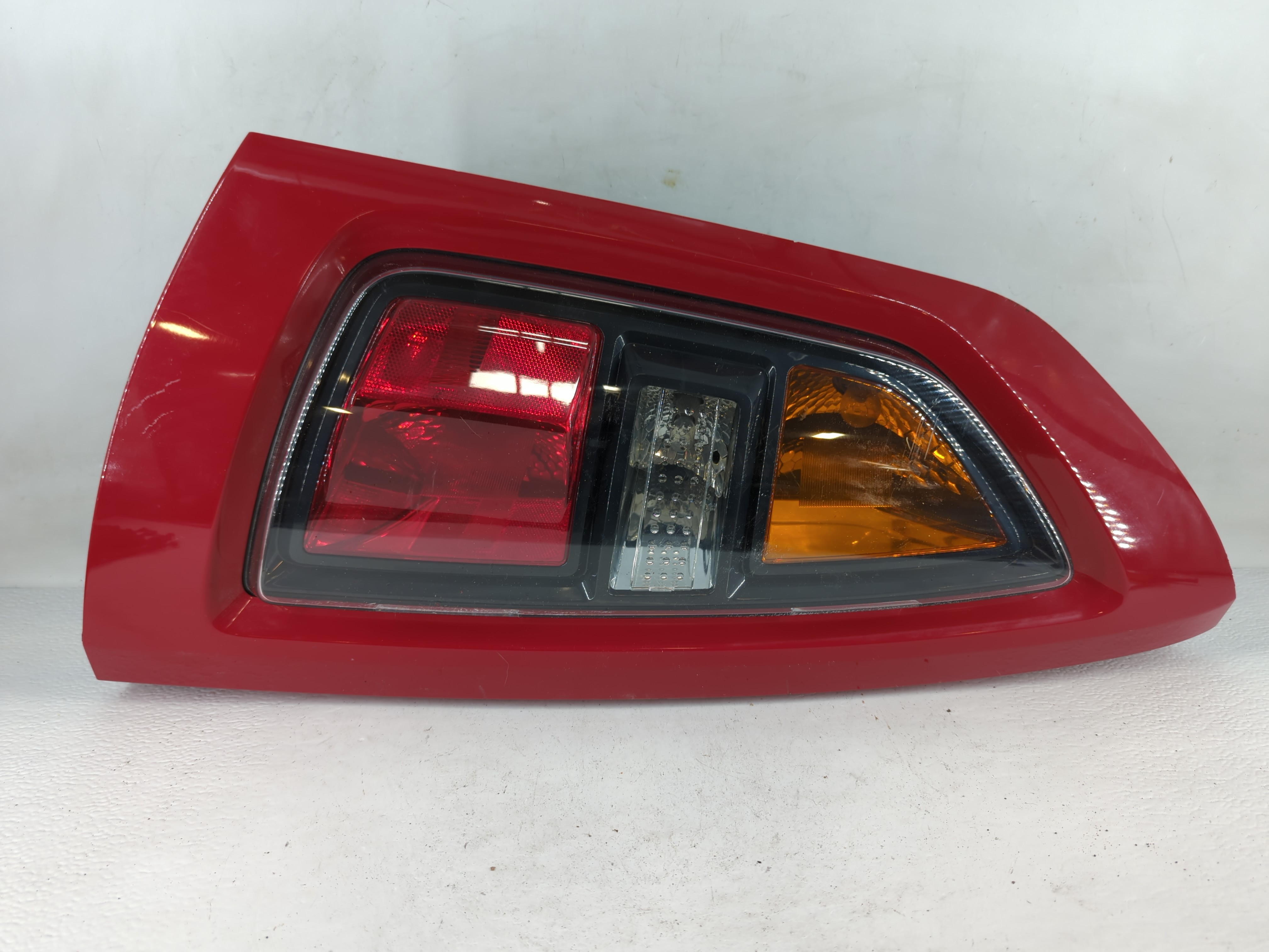 2010-2011 Kia Soul Driver Left Side Tail Light Taillight Oem 802082 - Oemusedautoparts1.com
