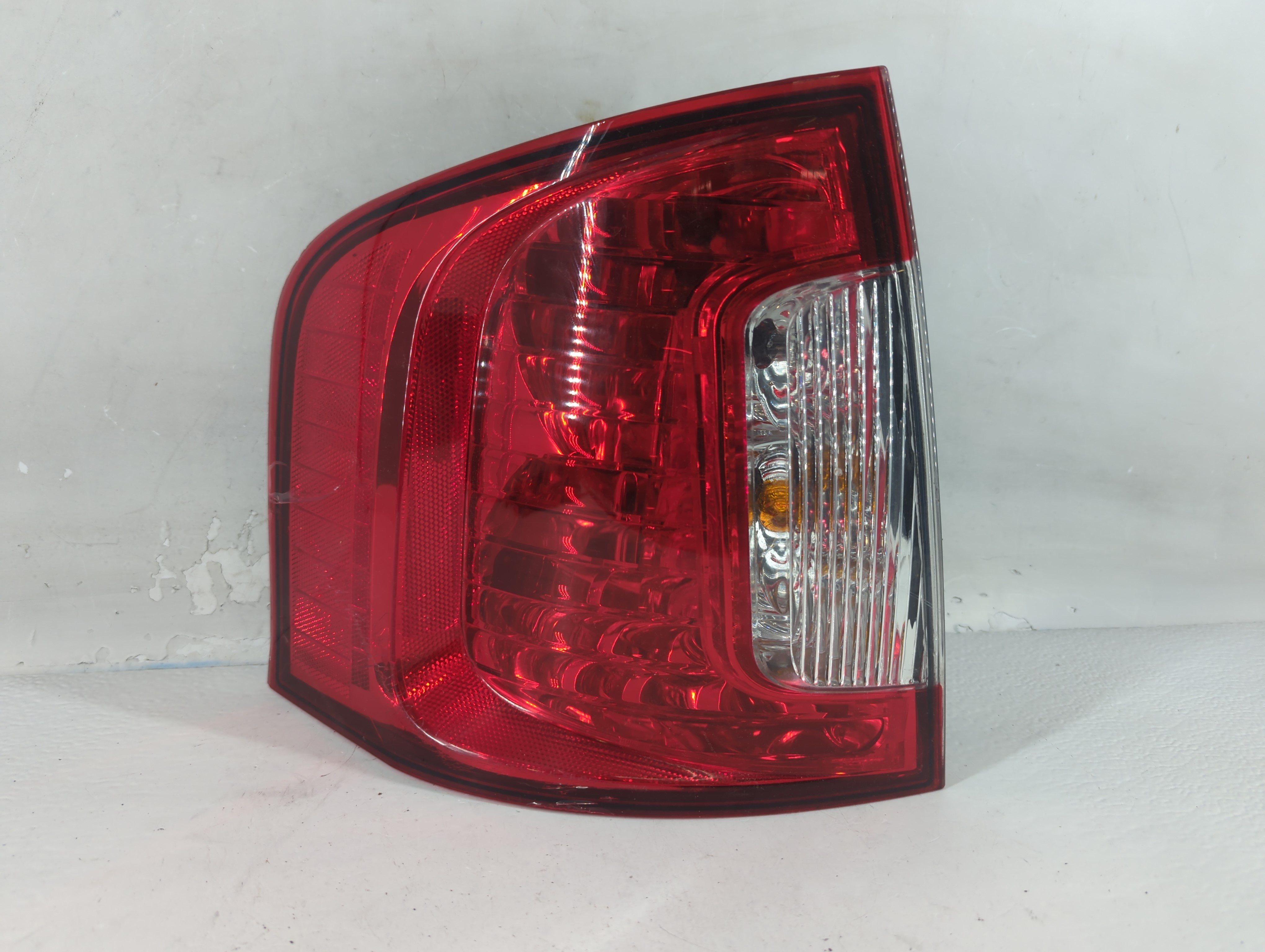 2011-2014 Ford Edge Driver Left Side Tail Light Taillight Oem 802141 - Oemusedautoparts1.com