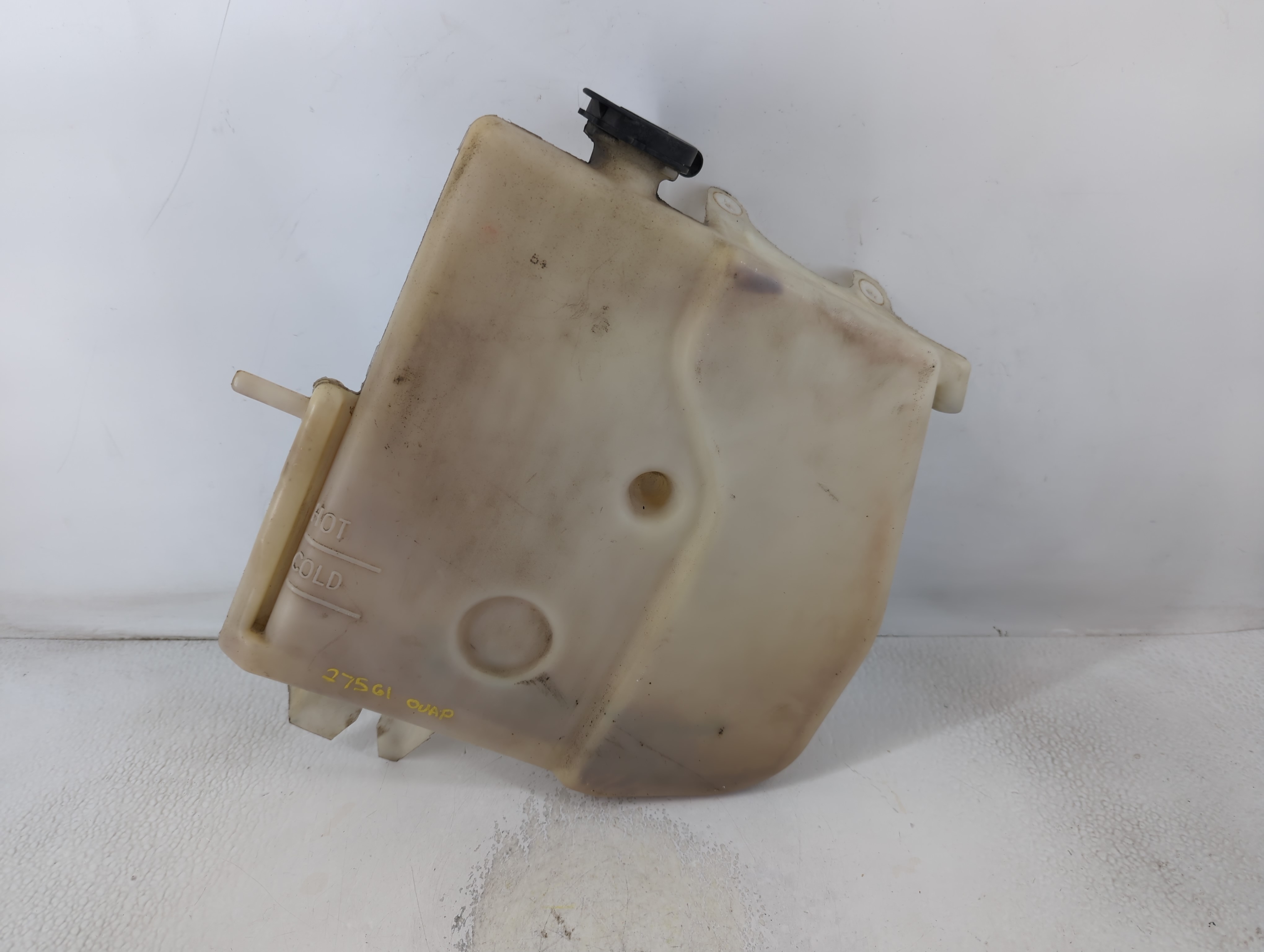 2000 Pontiac Grand Prix Radiator Coolant Overflow Expansion Tank Bottle 802152 - Oemusedautoparts1.com
