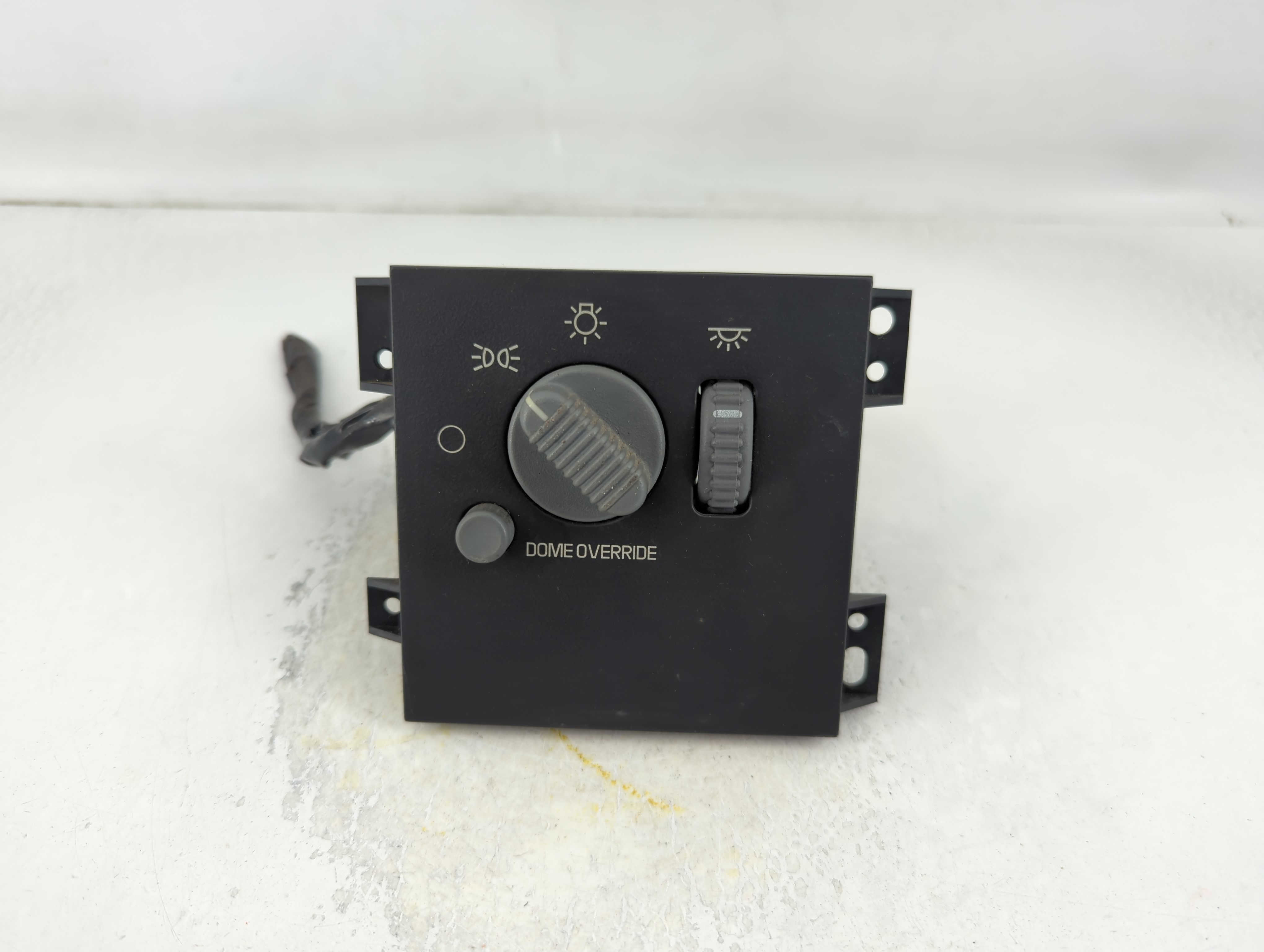Picture of 2000 Gmc S10 Blazer Headlight Lamp Control Switch 802154