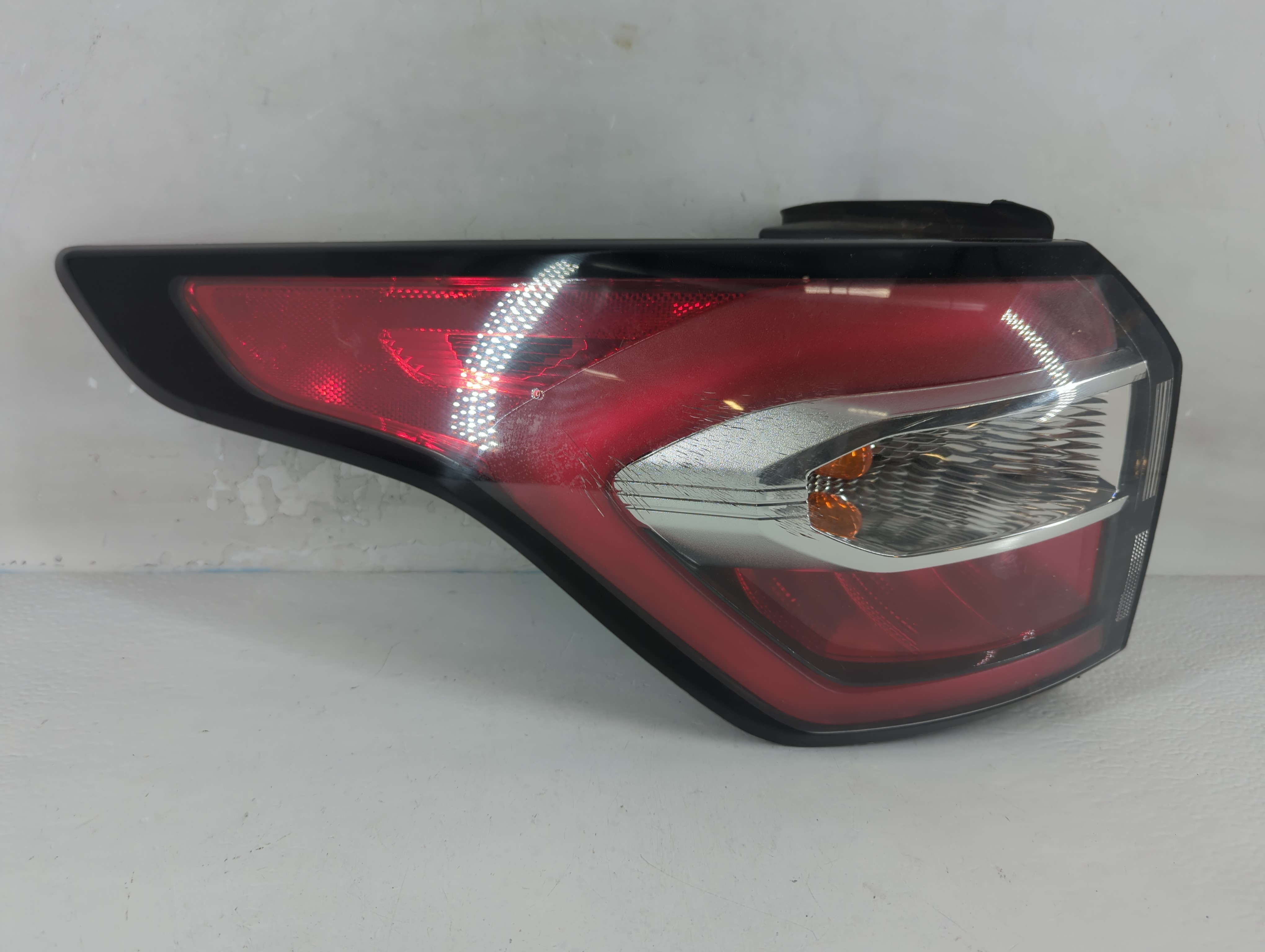 2017-2018 Ford Escape Driver Left Side Tail Light Taillight Oem 802157 - Oemusedautoparts1.com
