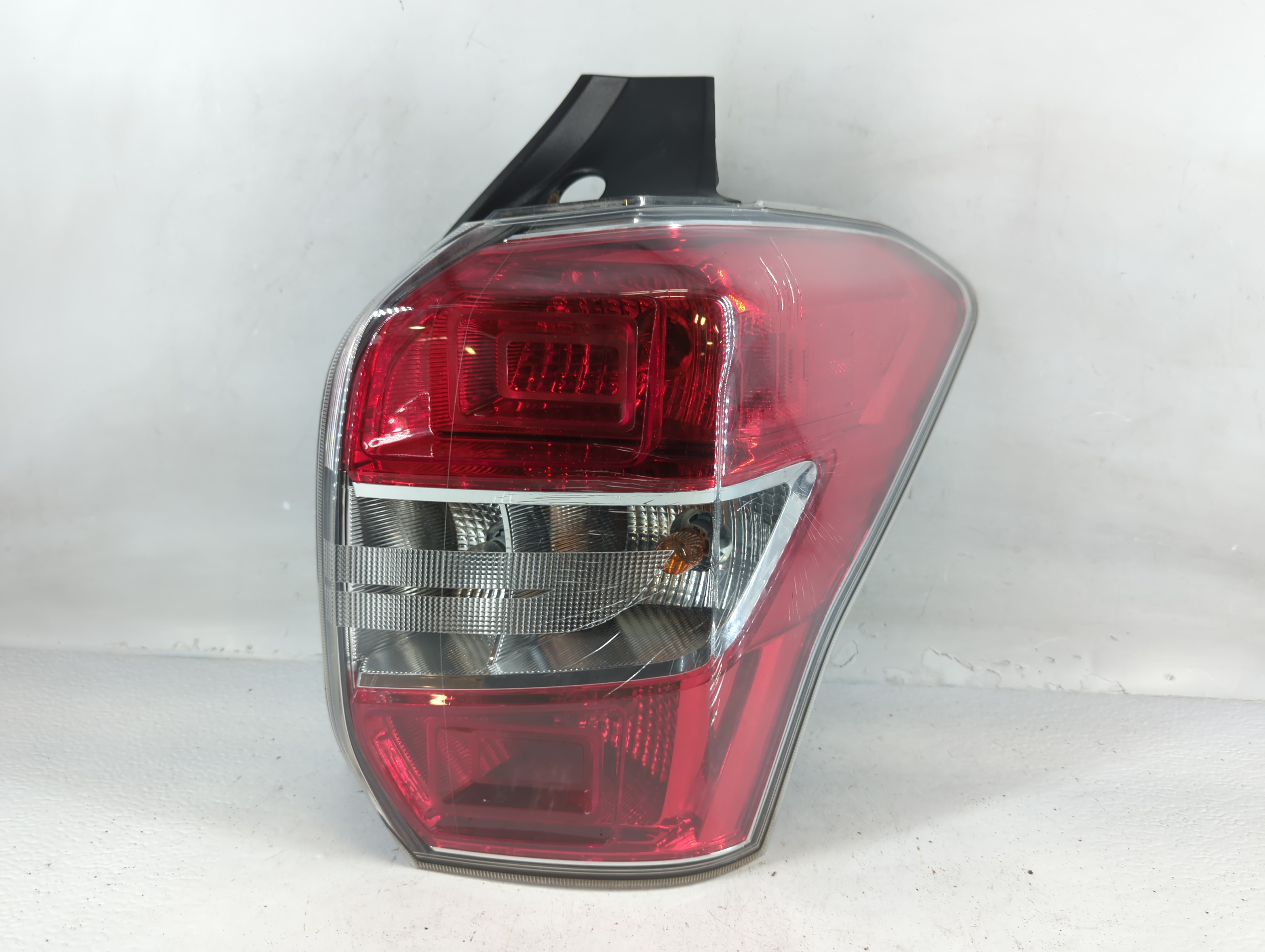 2015 Subaru Forester Passenger Right Side Tail Light Taillight Oem 802188 - Oemusedautoparts1.com