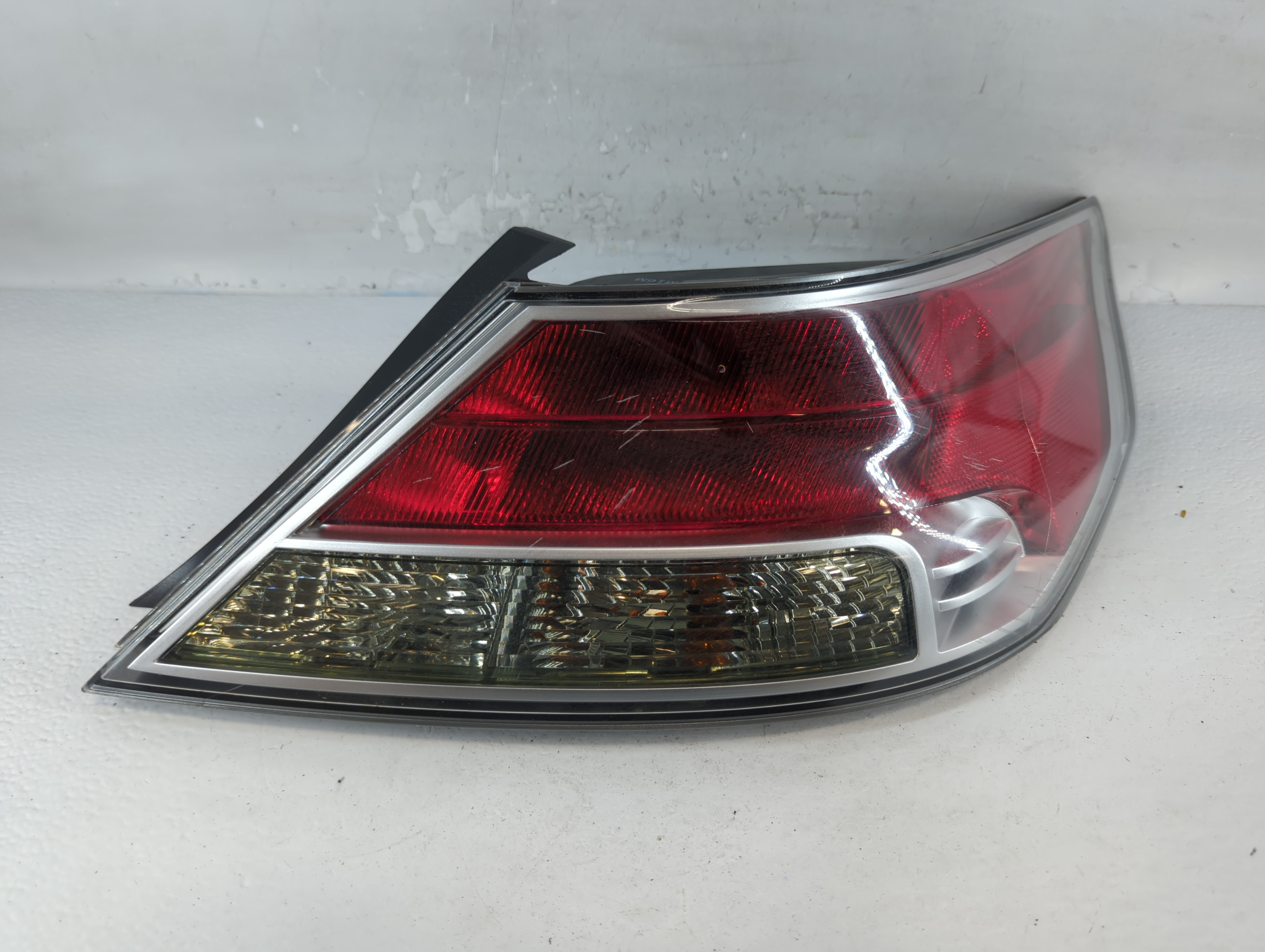 2009-2011 Acura Tl Passenger Right Side Tail Light Taillight Oem 802197 - Oemusedautoparts1.com