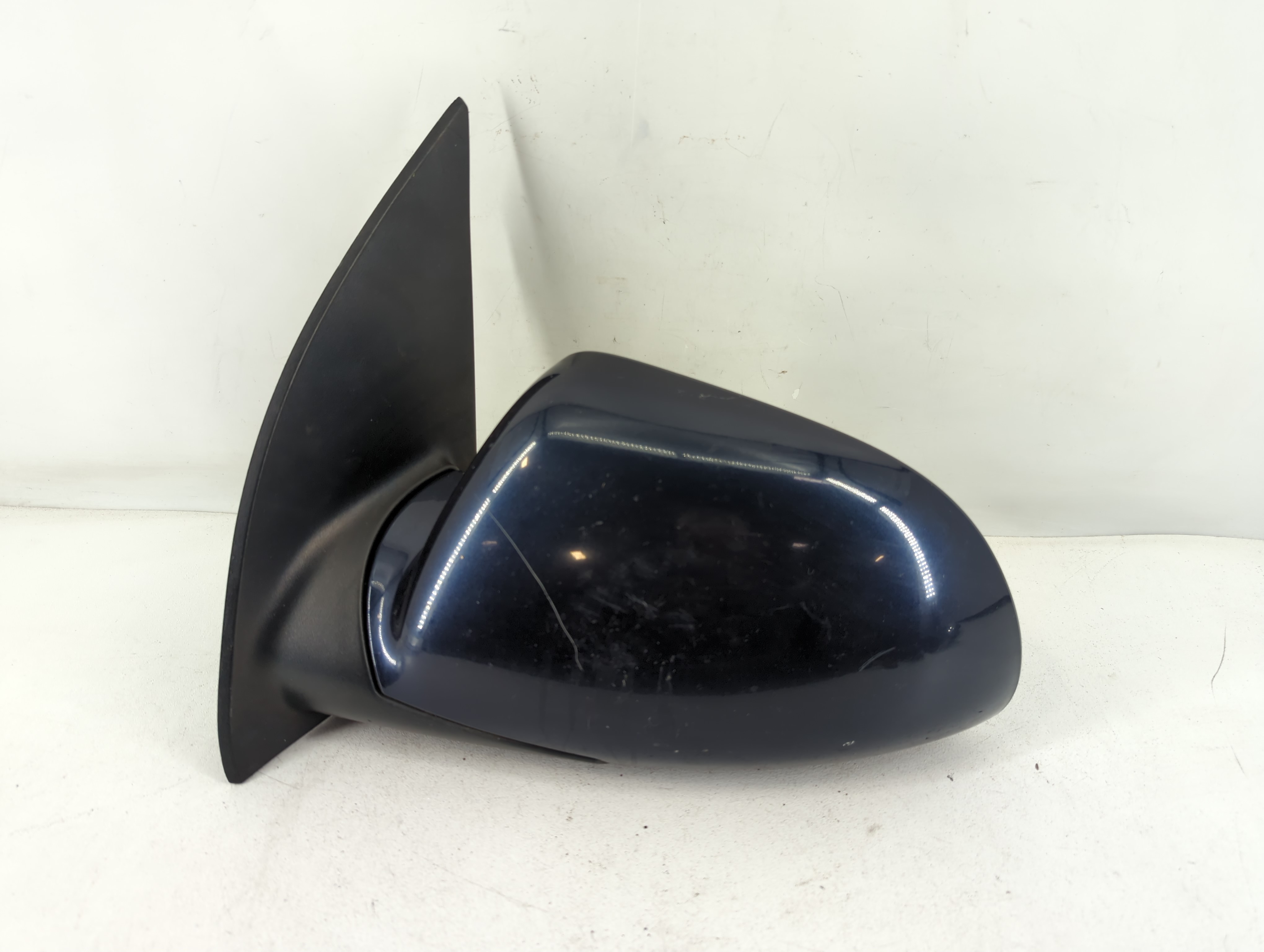 2005-2009 Pontiac G6 Driver Left Side View Power Door Mirror Blue 802219 - Oemusedautoparts1.com