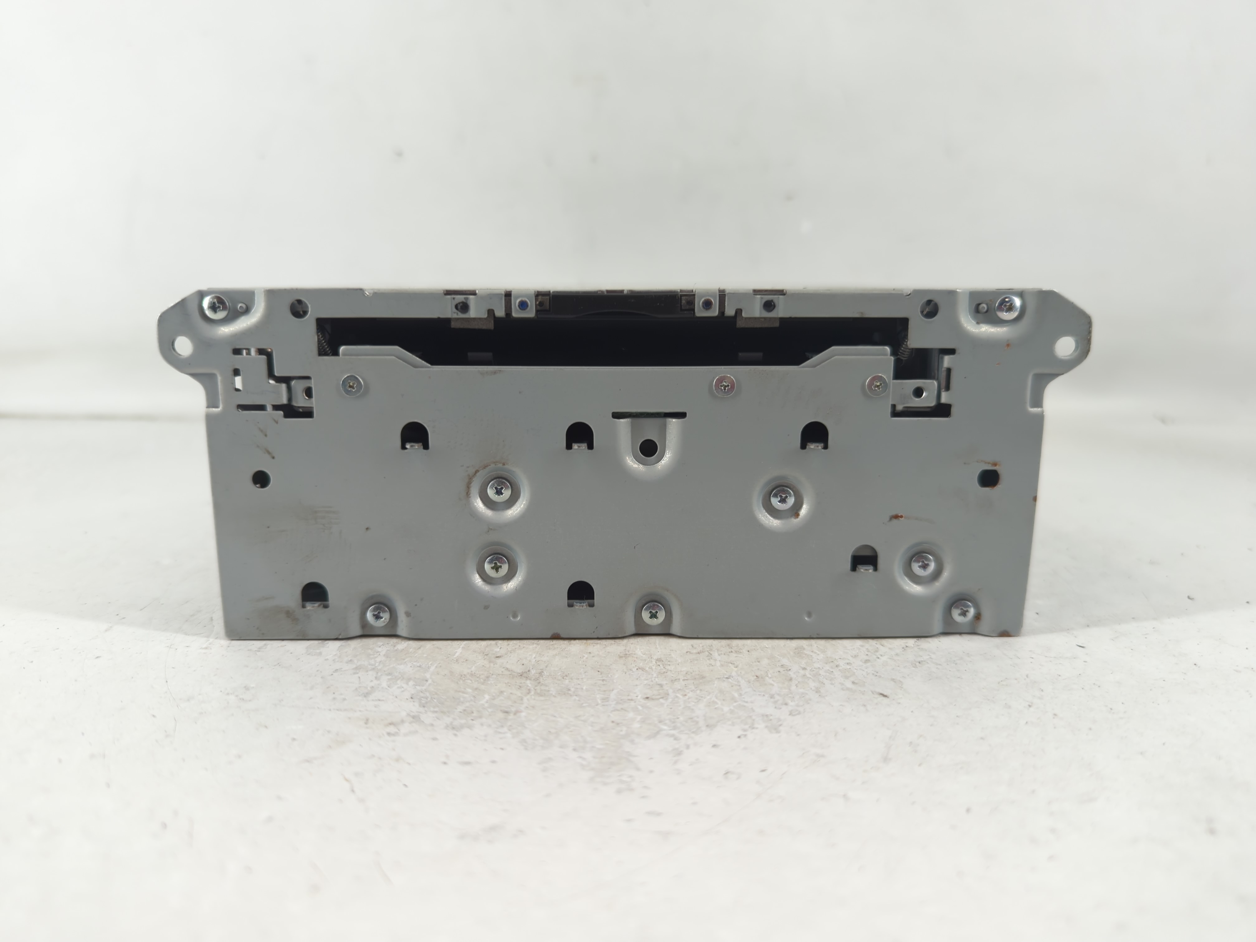 2016-2018 Infiniti Q50 Am Fm Cd Player Radio Receiver 802232 - Oemusedautoparts1.com