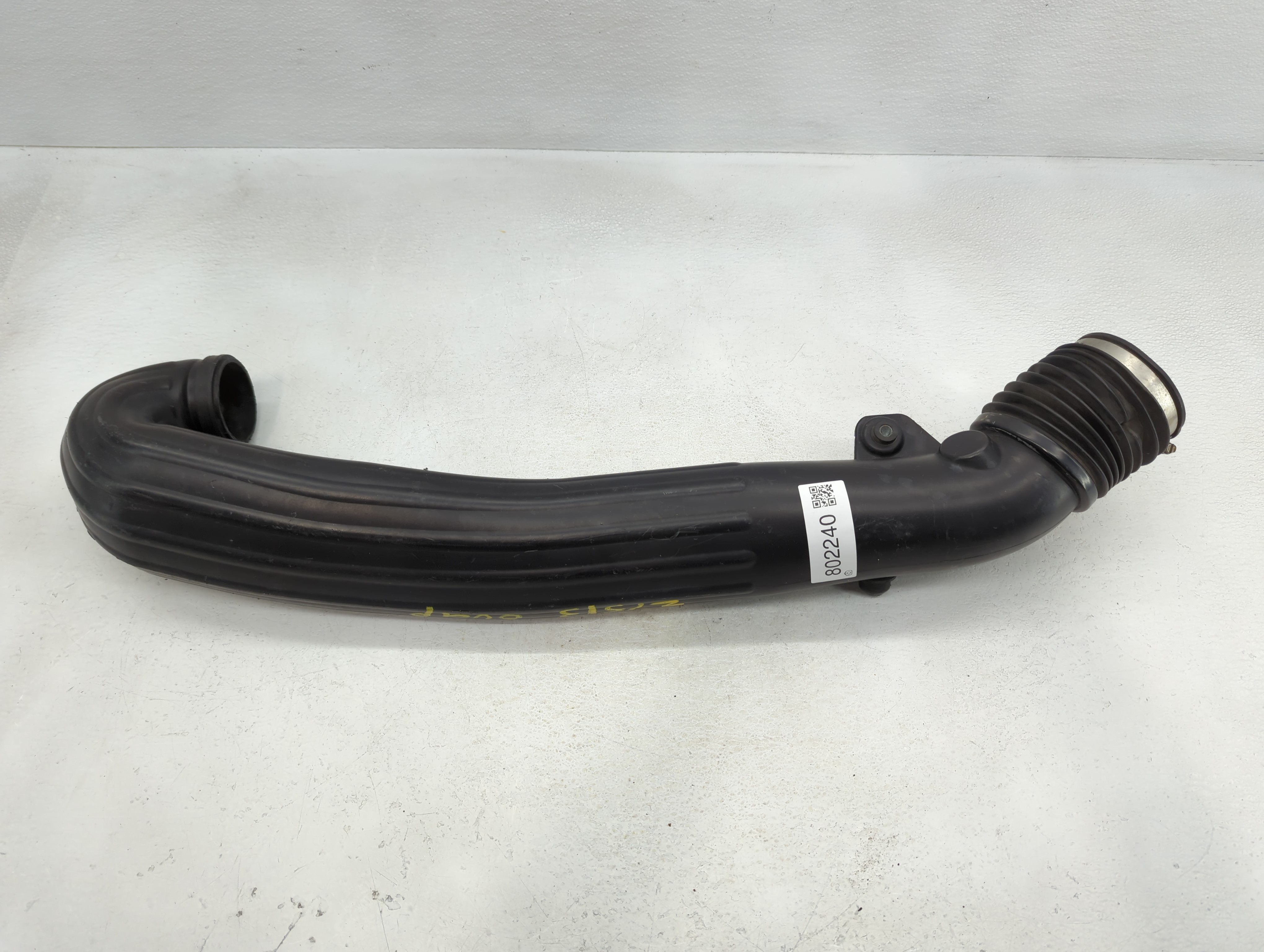 2007 Saturn Vue Air Cleaner Intake Duct Hose Tube 802240 - Oemusedautoparts1.com