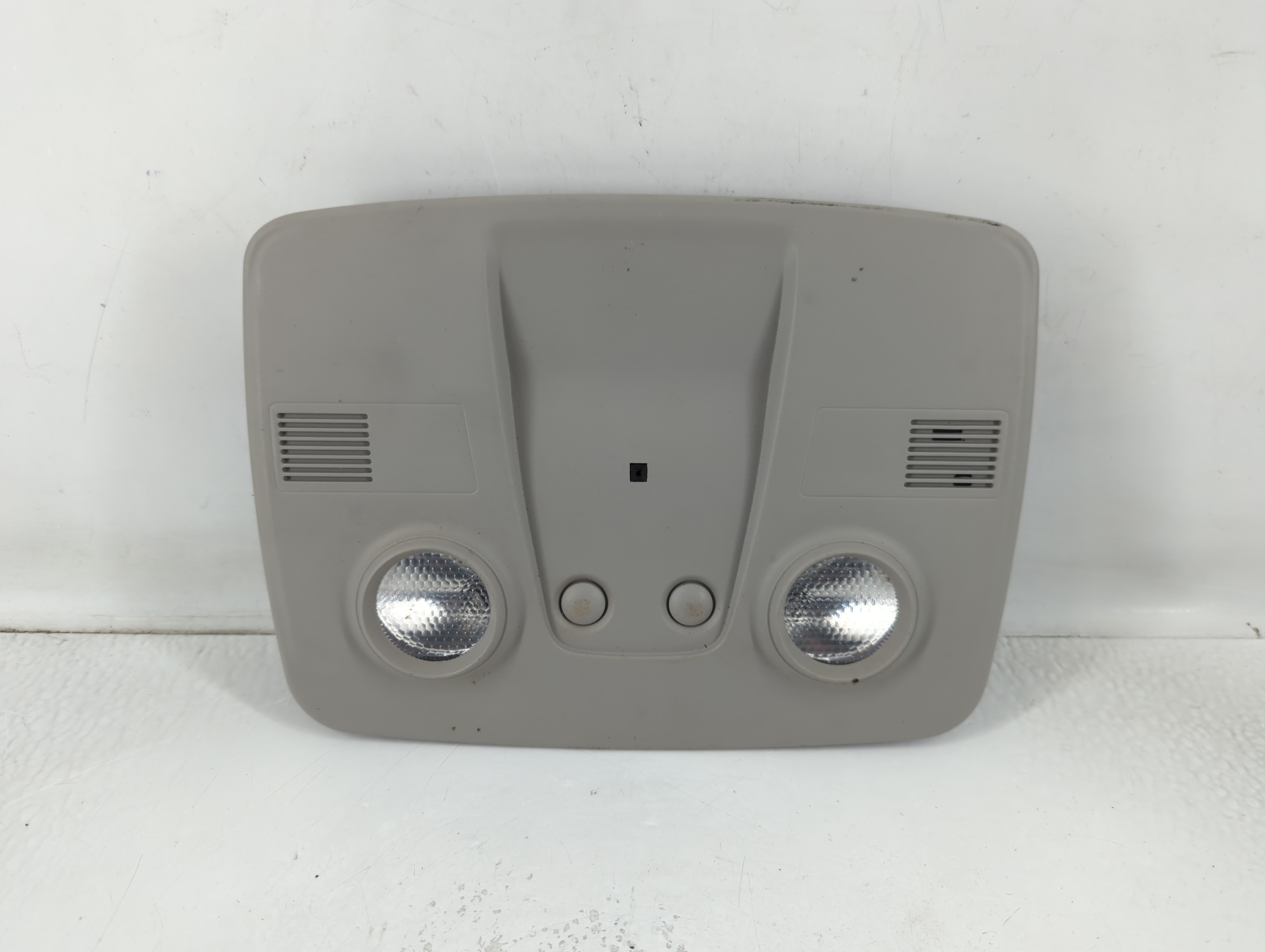 2017 Buick Enclave Overhead Roof Console 802243 - Oemusedautoparts1.com