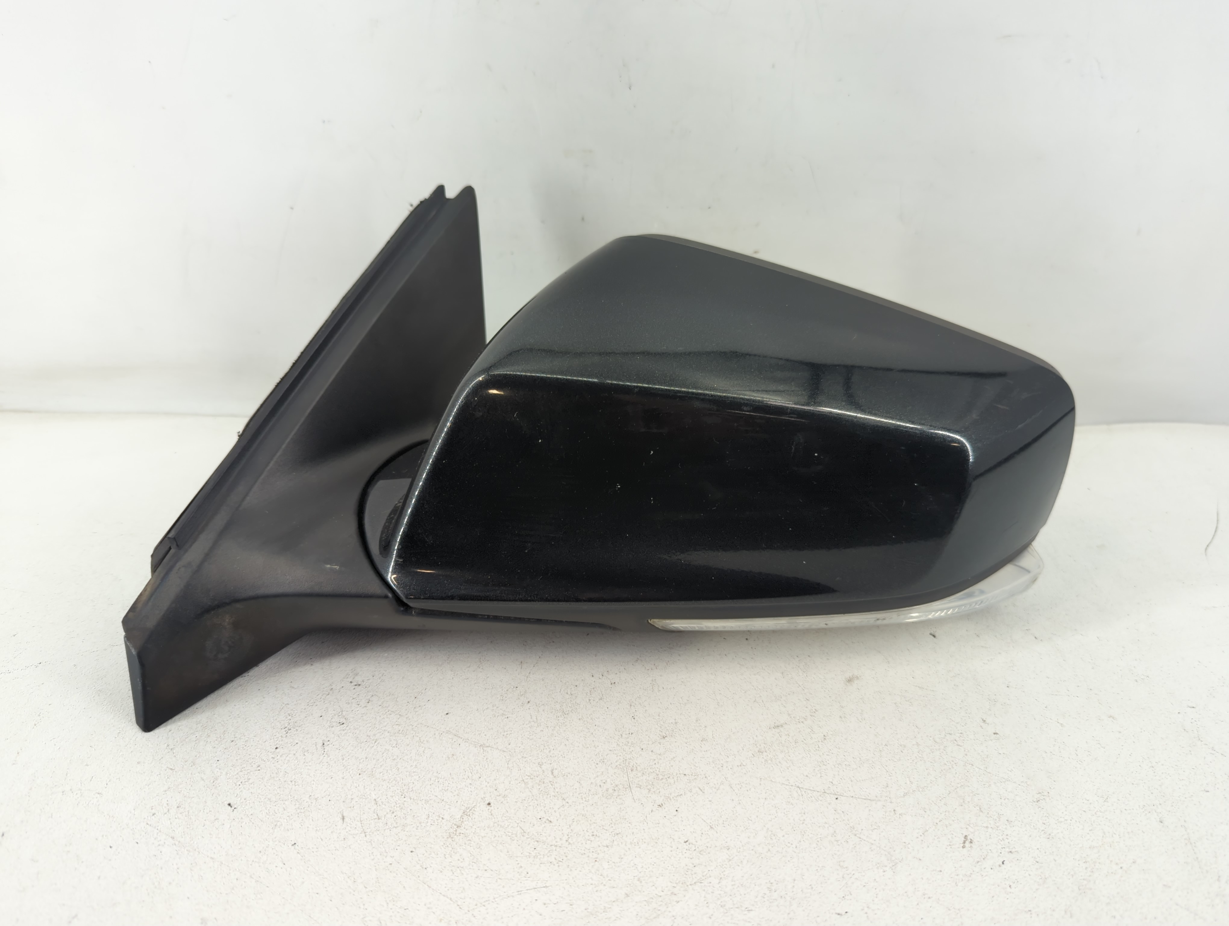 Buick Lacross Driver Left Side View Power Door Mirror Black 802253 - Oemusedautoparts1.com