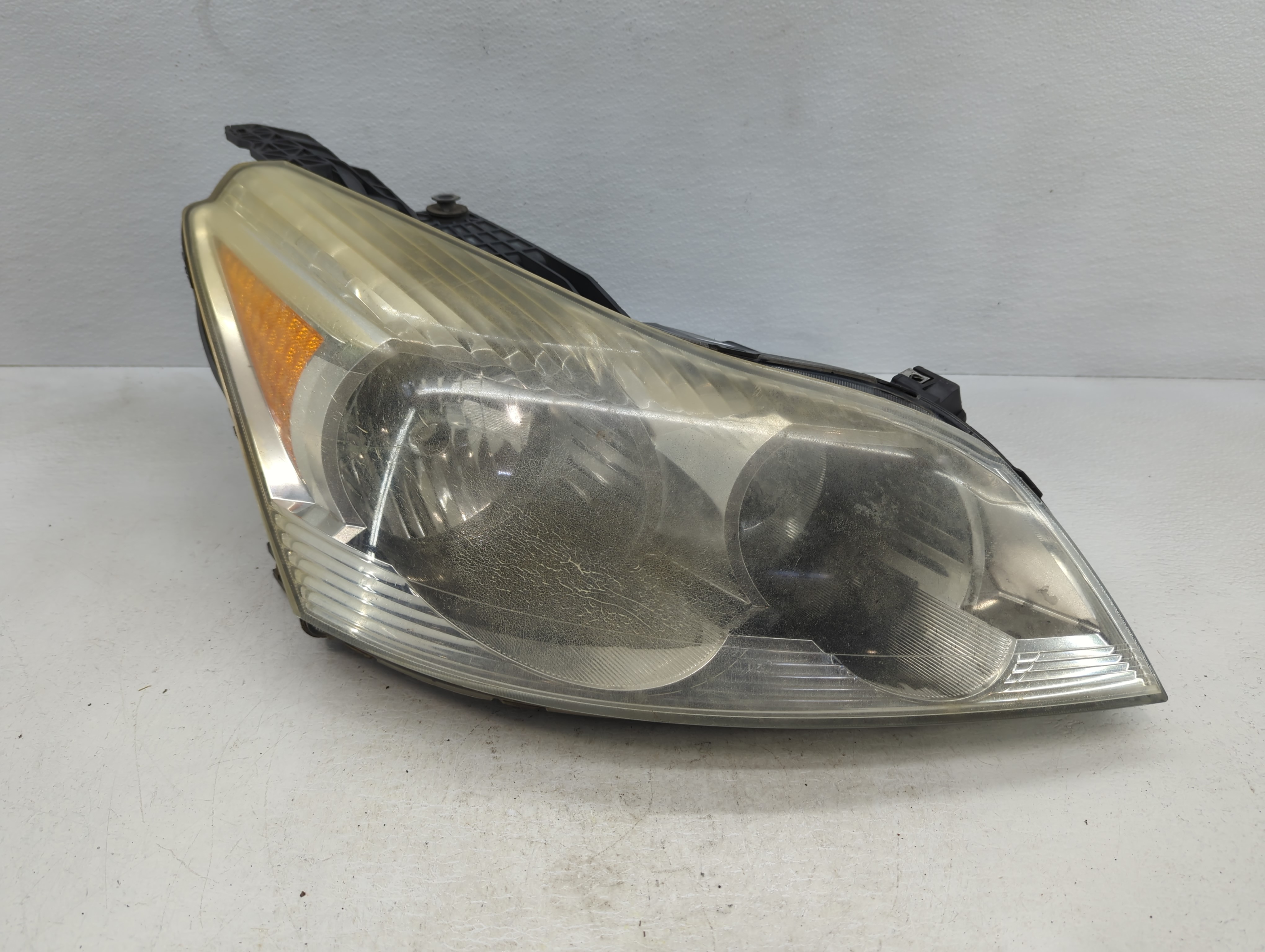 2010 Chevrolet Traverse Passenger Right Oem Head Light Headlight Lamp 802288 - Oemusedautoparts1.com
